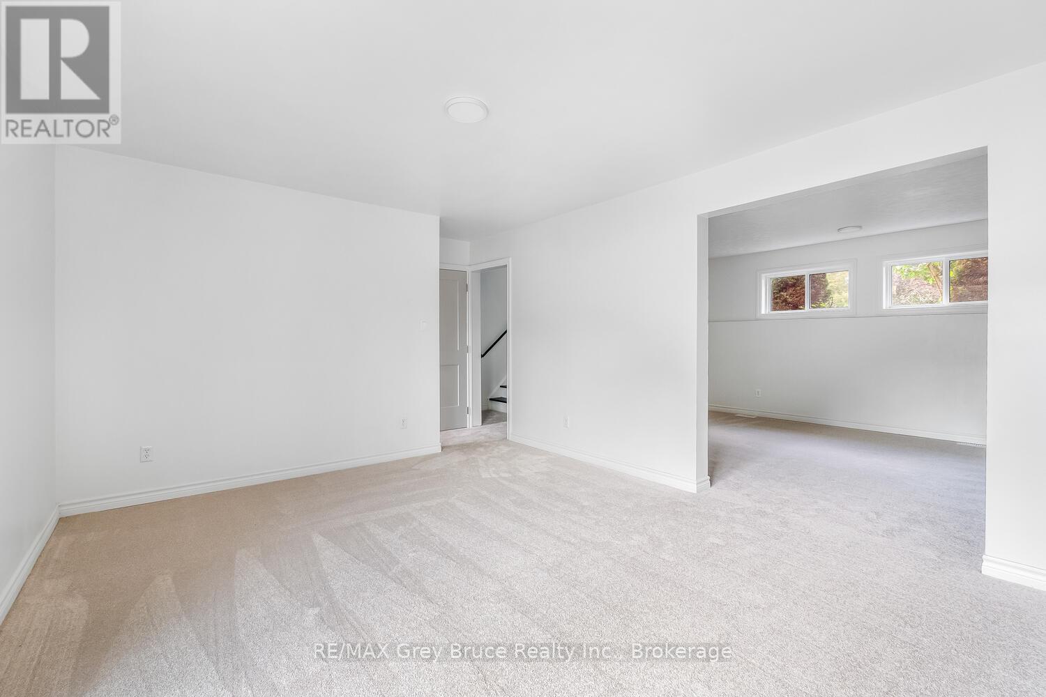 887 Nodwell Court, Saugeen Shores, Ontario  N0H 2C4 - Photo 32 - X12292998