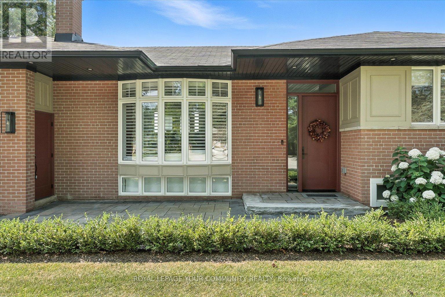 Property at 165 CLEARVIEW HEIGHTS image 3