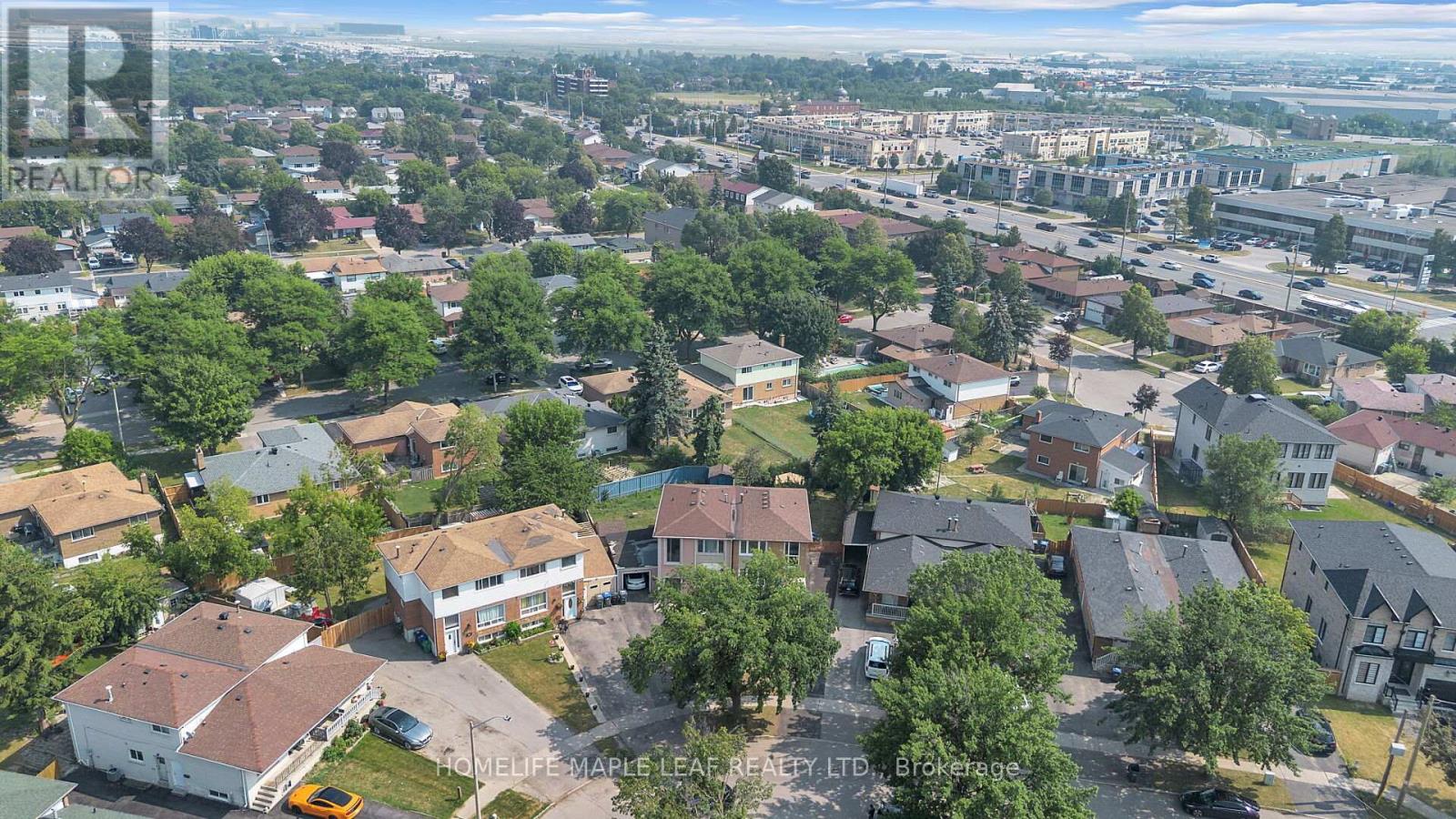 7464 Homeside Gardens, Mississauga (Malton), Ontario  L4T 2A7 - Photo 47 - W12297778