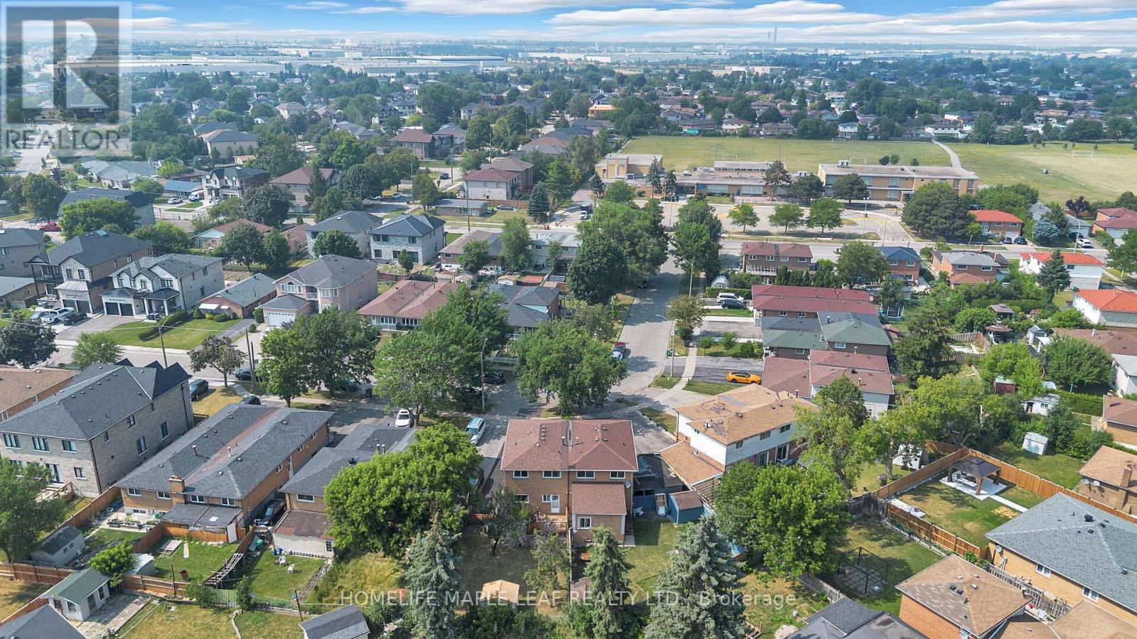 7464 Homeside Gardens, Mississauga (Malton), Ontario  L4T 2A7 - Photo 50 - W12297778