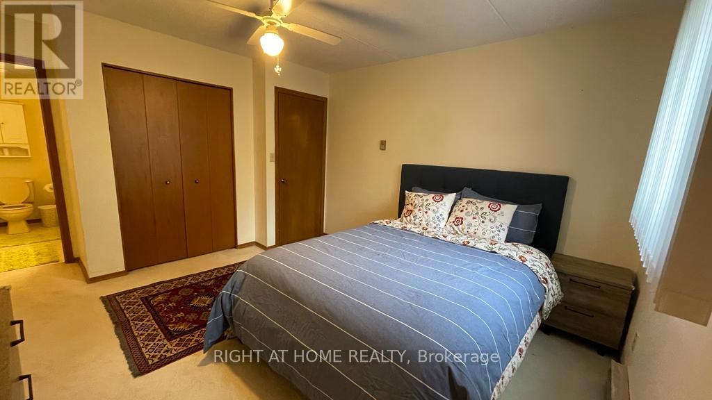 101 - 401 Erb Street W, Waterloo, Ontario  N2L 1W7 - Photo 11 - X12297649