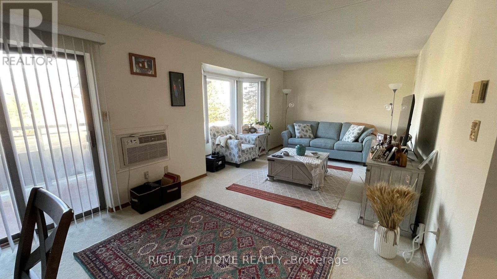 101 - 401 Erb Street W, Waterloo, Ontario  N2L 1W7 - Photo 22 - X12297649