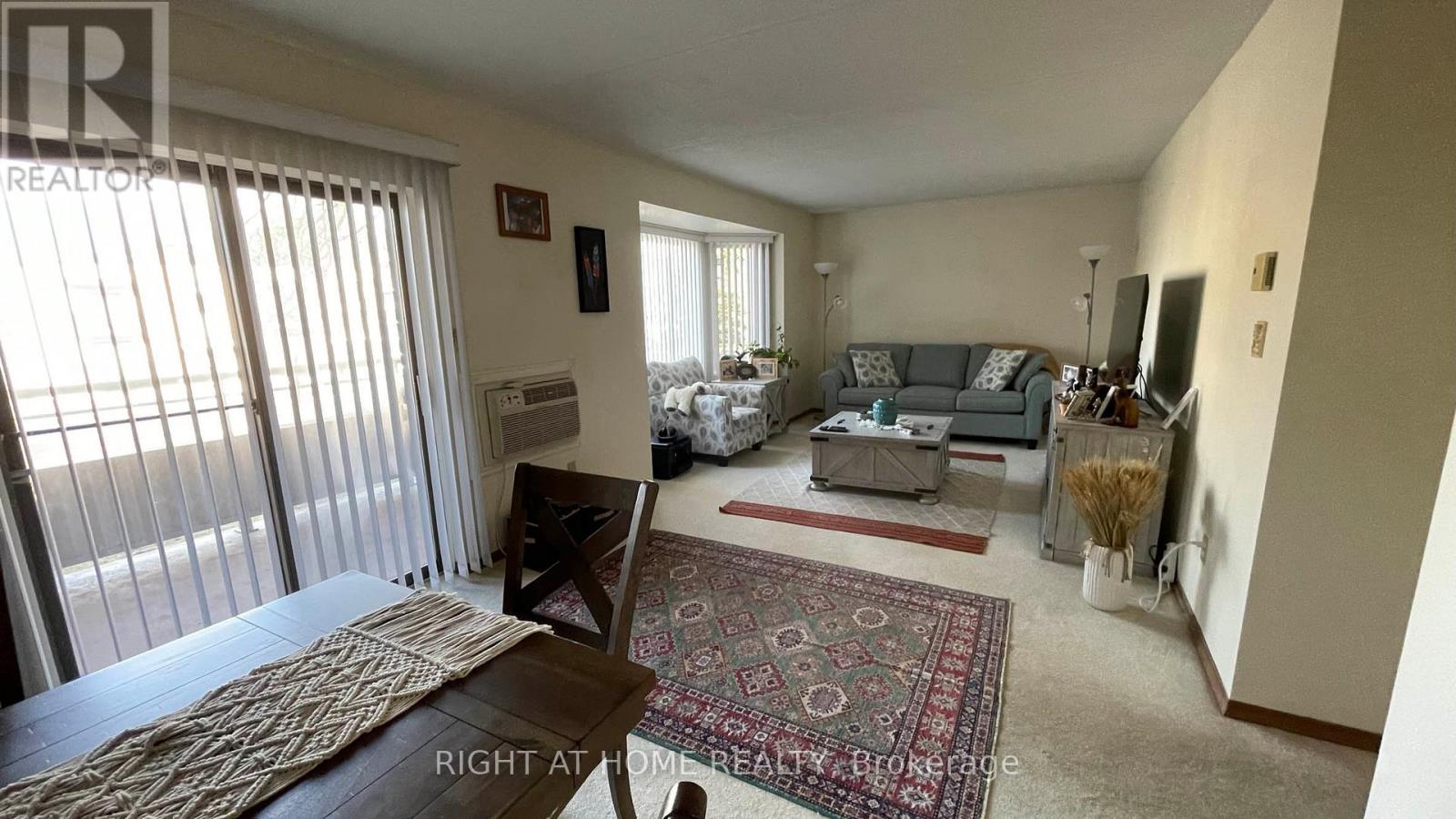 101 - 401 Erb Street W, Waterloo, Ontario  N2L 1W7 - Photo 30 - X12297649
