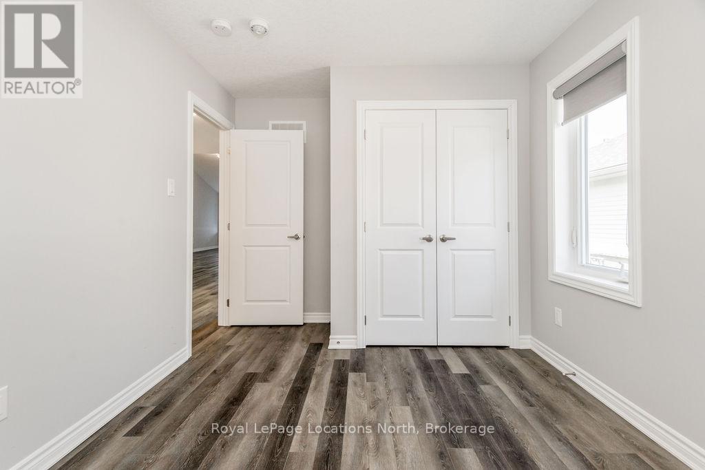 26 Ivy Crescent, Wasaga Beach, Ontario  L9Z 0H8 - Photo 16 - S12297984