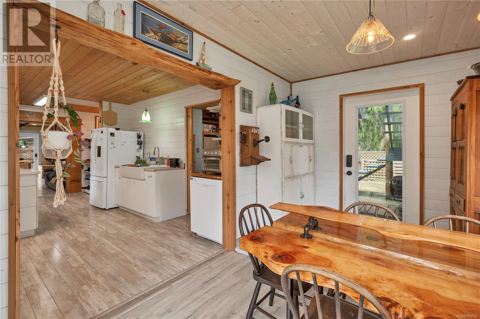 Property at 1390 Hooley Rd image 2