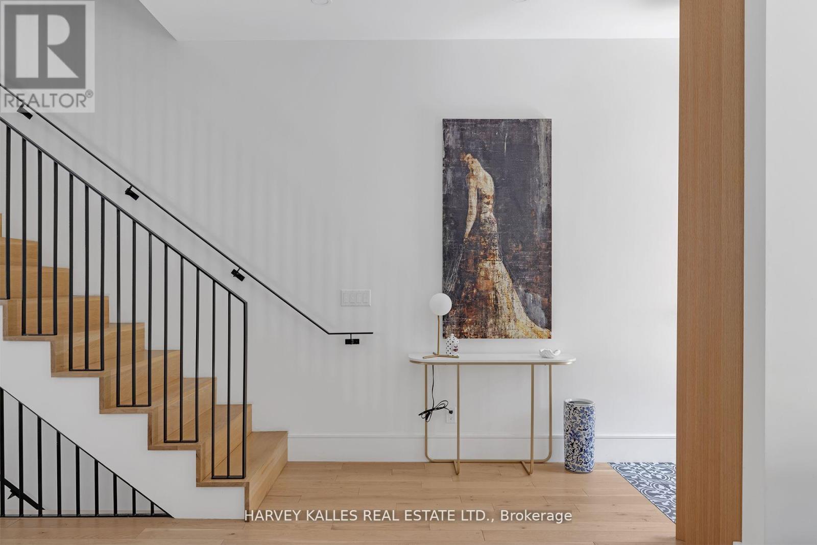 274 Carlton Street, Toronto (Cabbagetown-South St. James Town), Ontario  M5A 2L5 - Photo 3 - C12297796