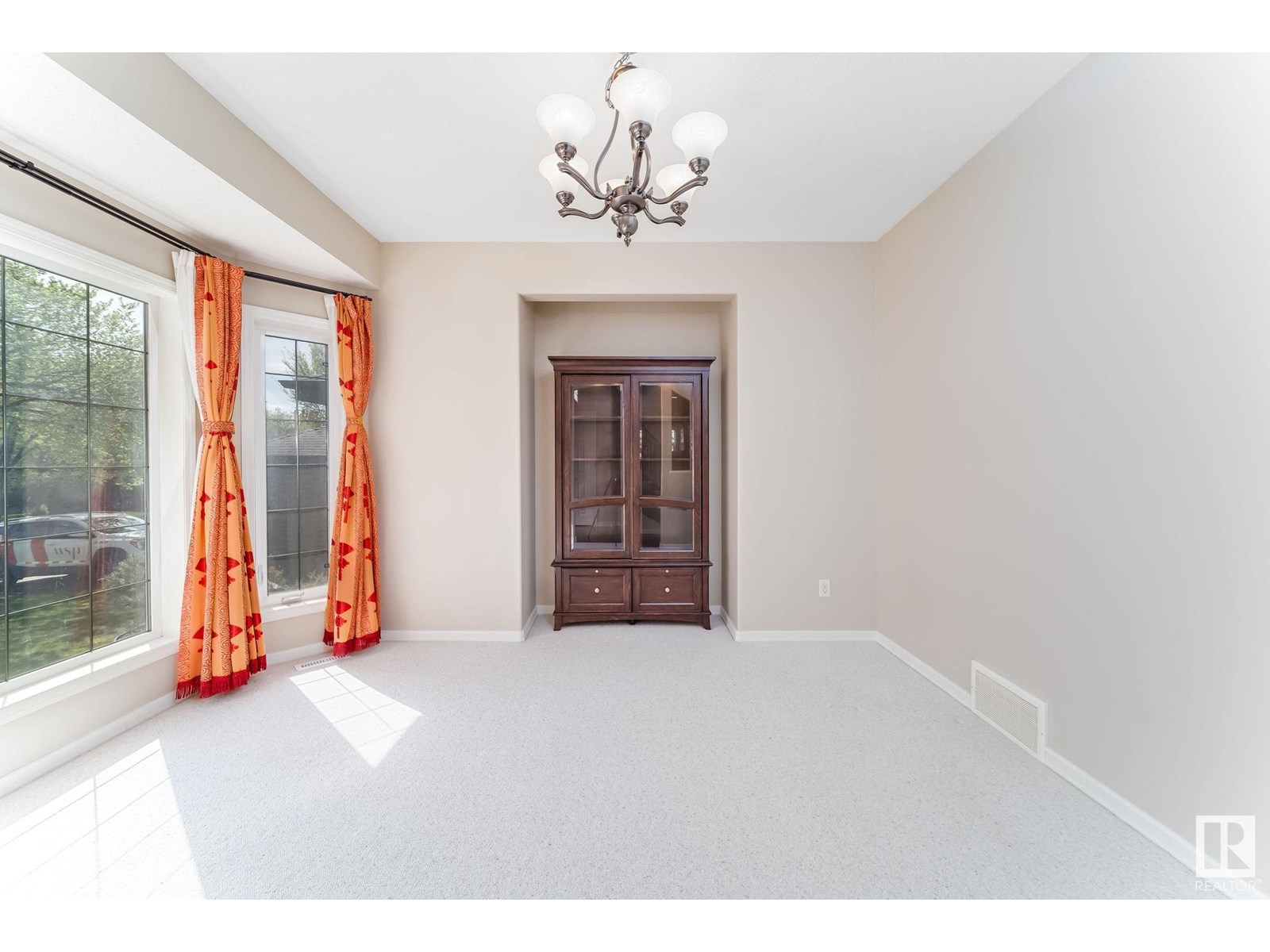 1157 Tory Rd Nw, Edmonton, Alberta  T6R 3P2 - Photo 6 - E4448909
