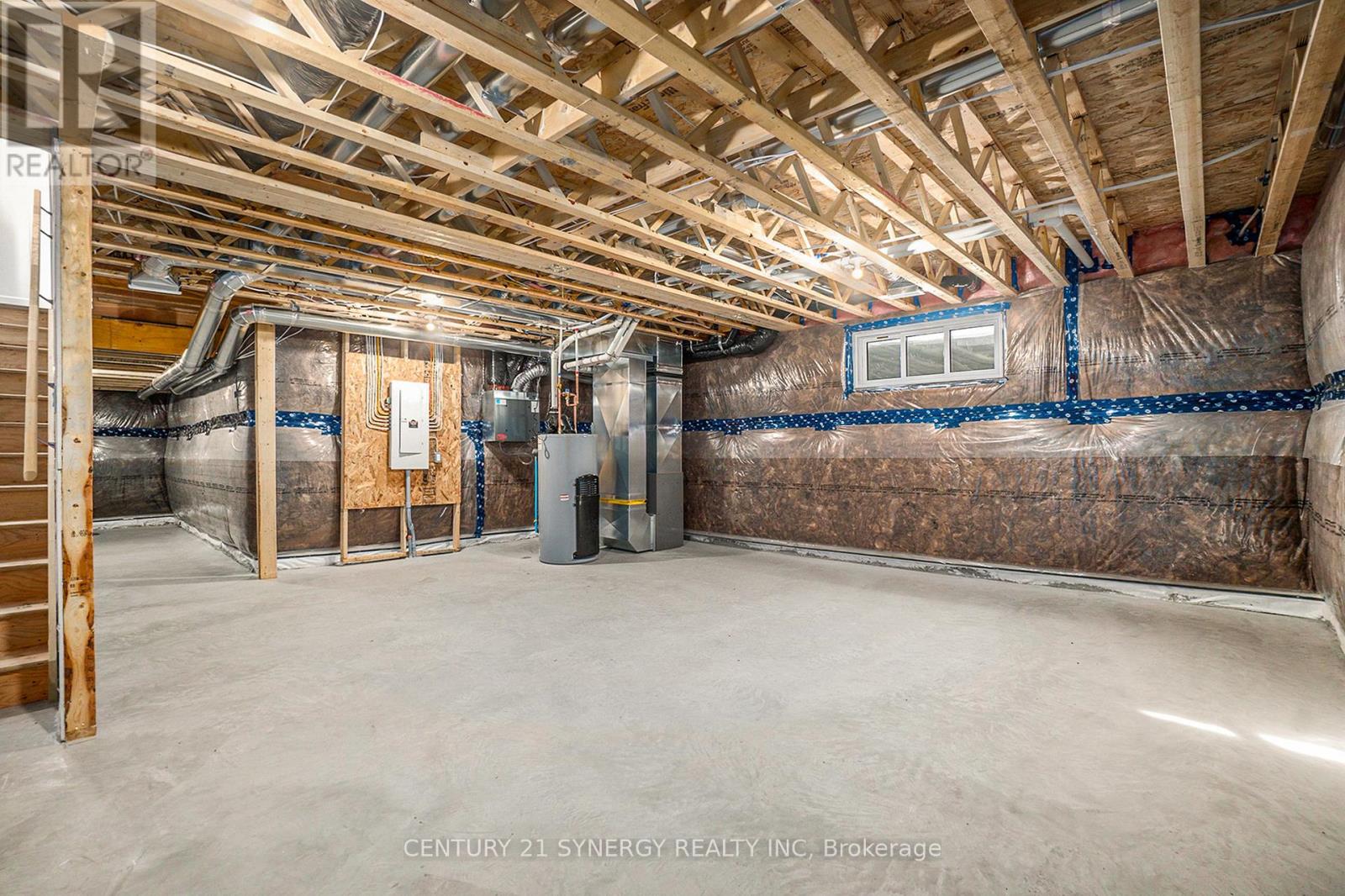 75 Villeneuve Street, North Stormont, Ontario  K0C 1W0 - Photo 31 - X12297926