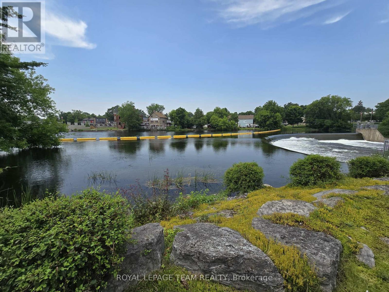 35 Mill Street, Carleton Place, Ontario  K7C 1T8 - Photo 23 - X12297998