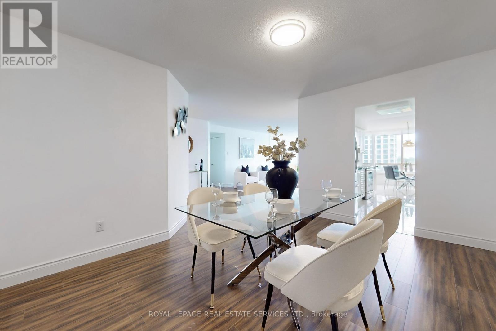 1004 - 1300 Islington Avenue, Toronto, Ontario  M9A 5C4 - Photo 10 - W12294237