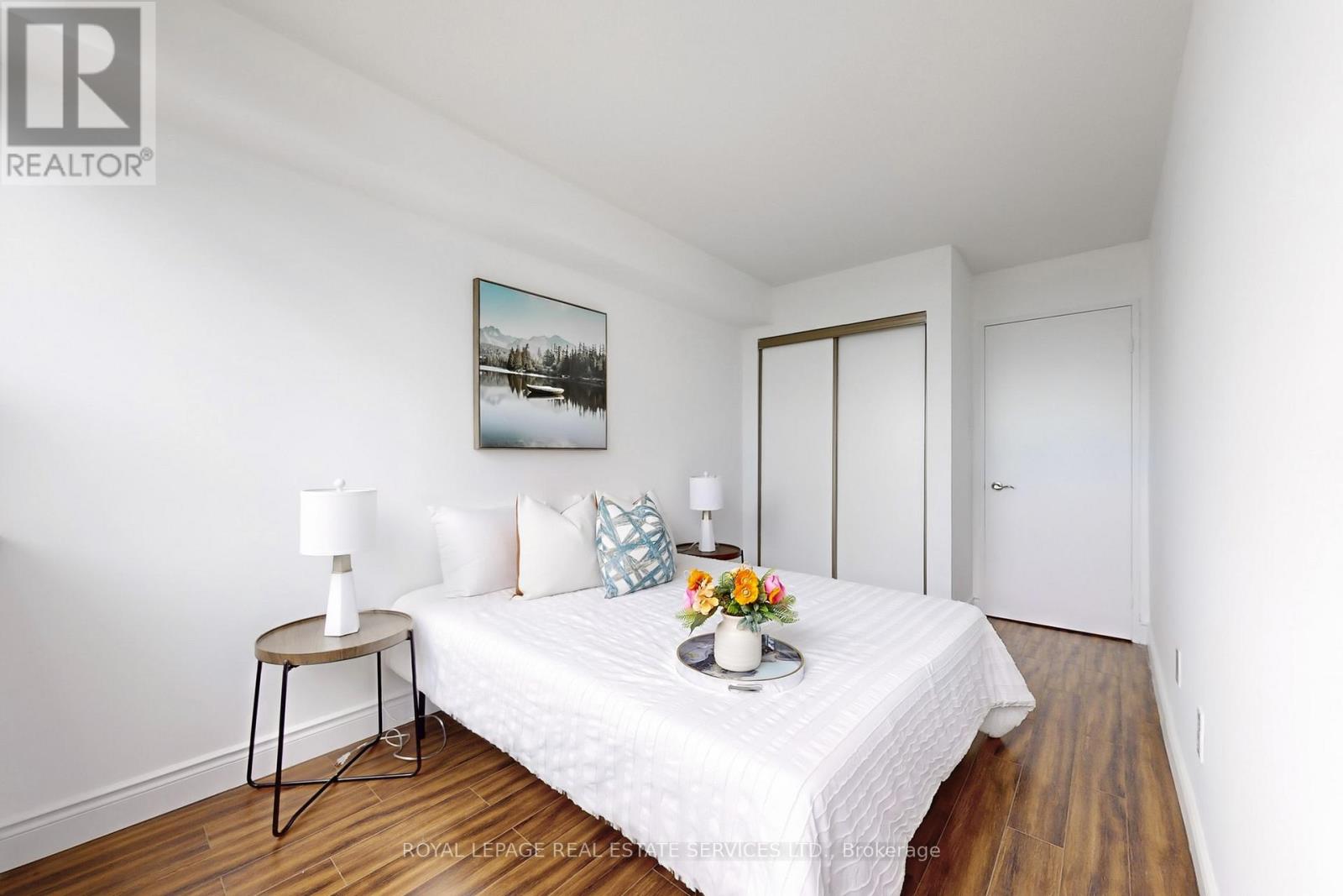 1004 - 1300 Islington Avenue, Toronto, Ontario  M9A 5C4 - Photo 24 - W12294237