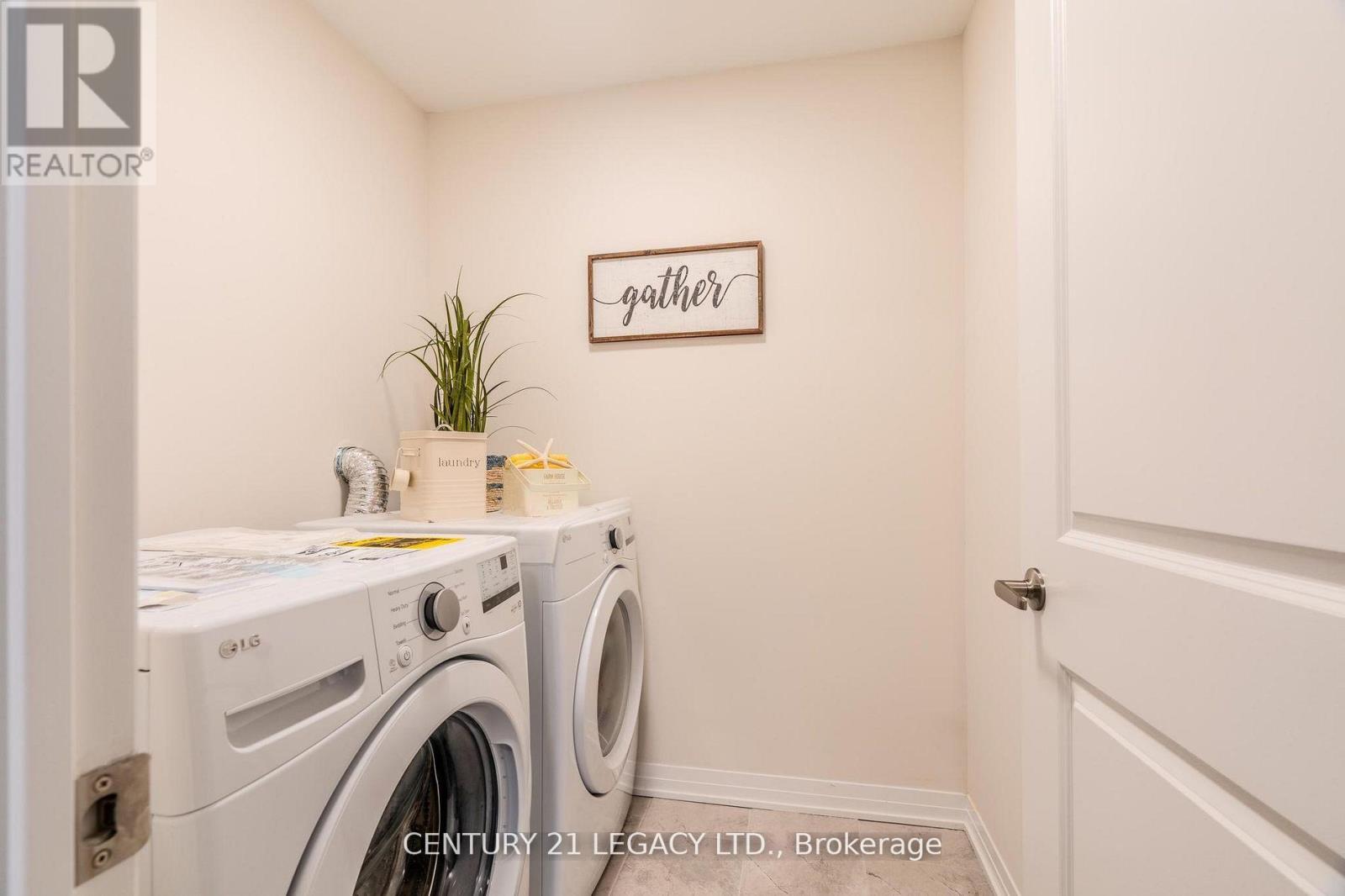 10 - 31 Baynes Way, Bradford West Gwillimbury, Ontario  L3Z 4M5 - Photo 18 - N12297791
