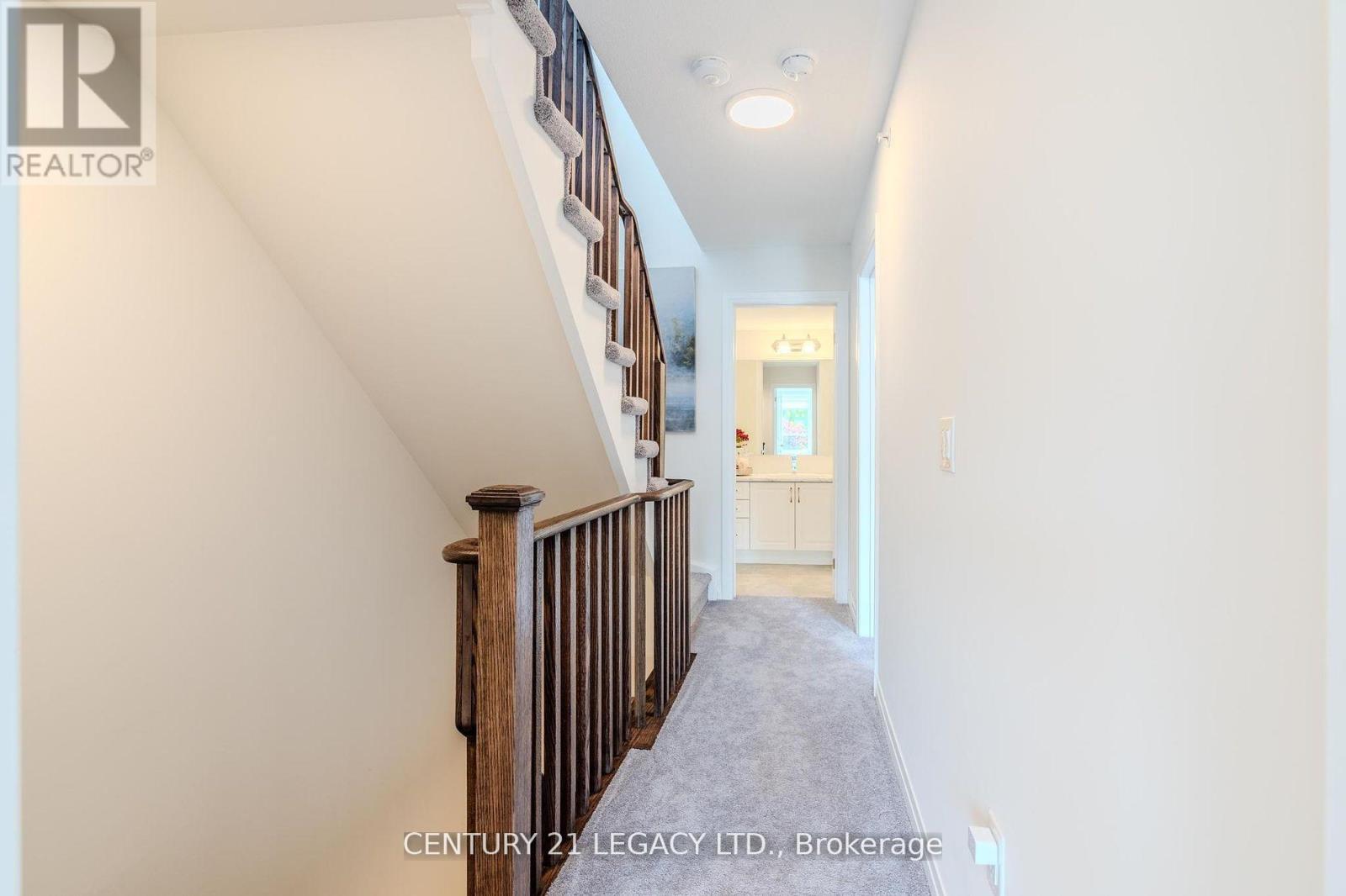 10 - 31 Baynes Way, Bradford West Gwillimbury, Ontario  L3Z 4M5 - Photo 19 - N12297791