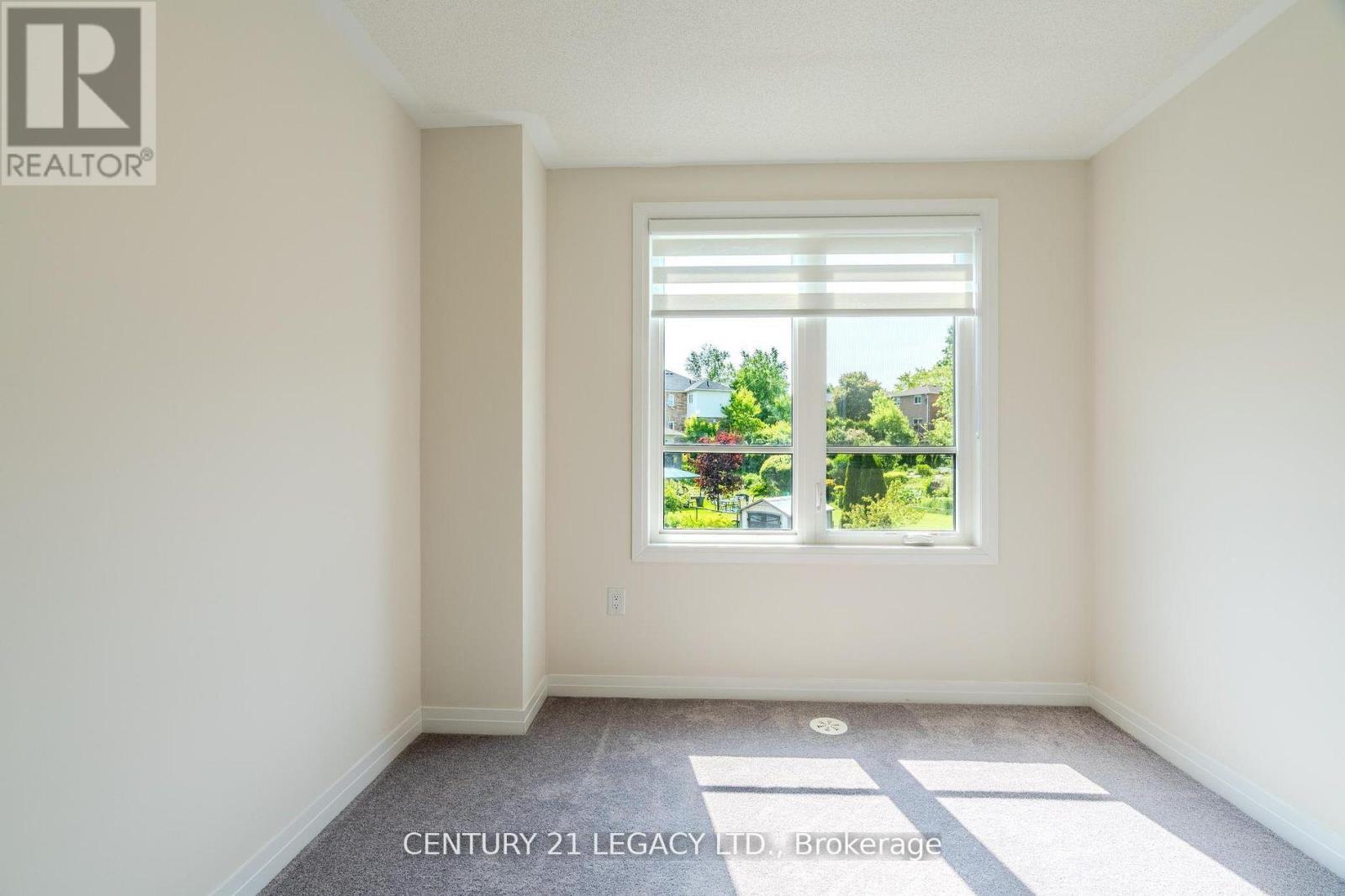 10 - 31 Baynes Way, Bradford West Gwillimbury, Ontario  L3Z 4M5 - Photo 20 - N12297791