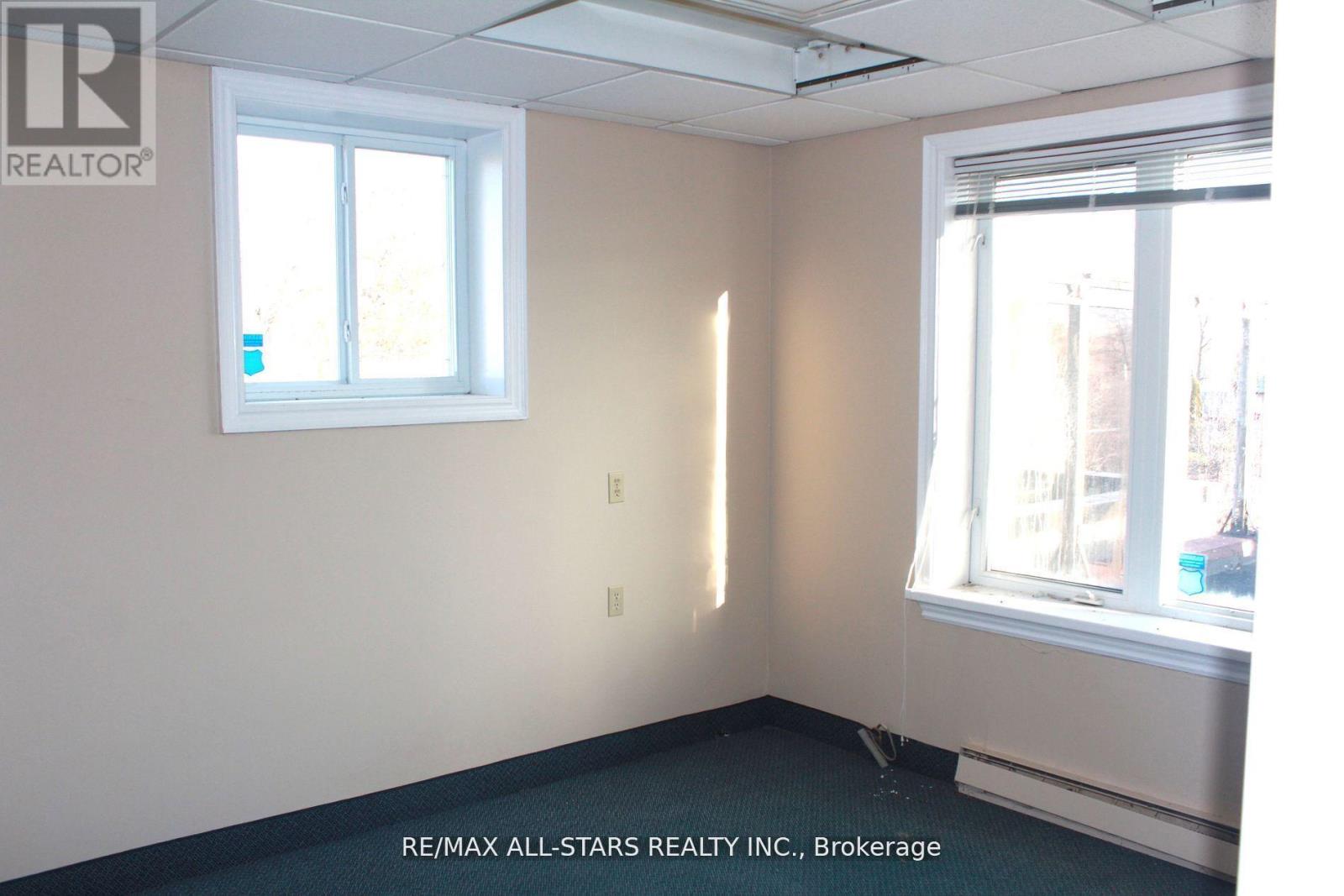 Unit 2 B - 183 Simcoe Avenue, Georgina, Ontario  L4P 2H6 - Photo 5 - N12297824