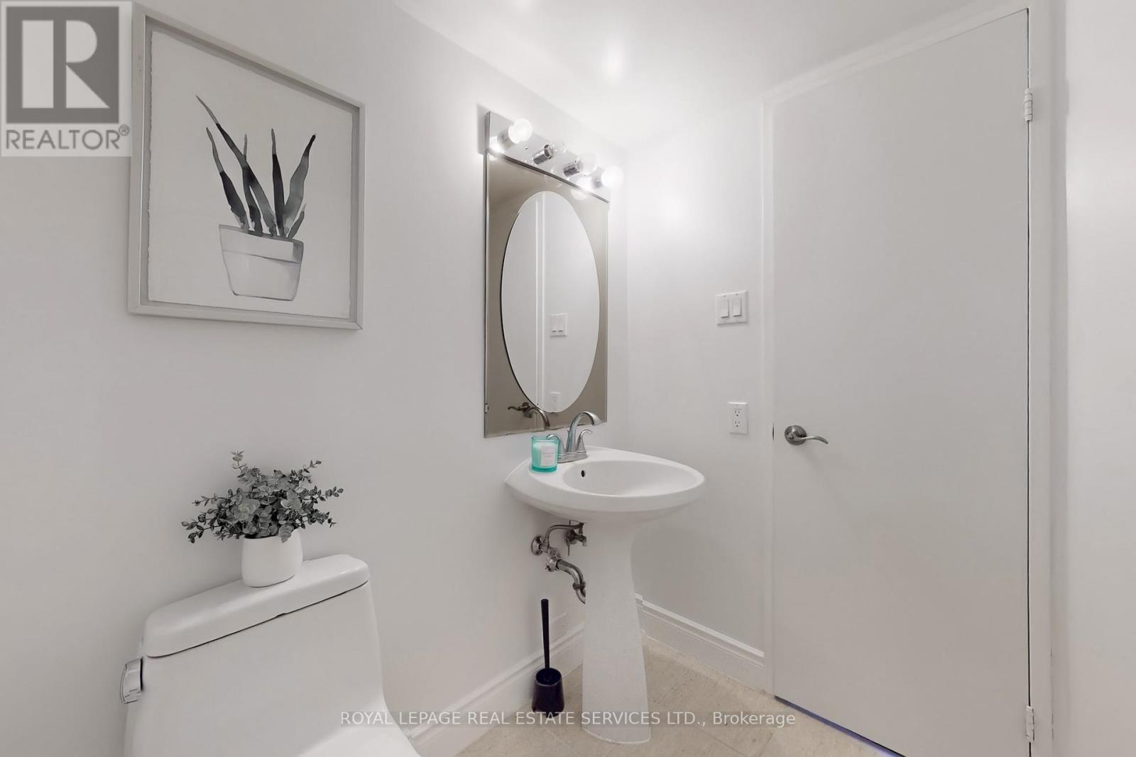 1004 - 1300 Islington Avenue, Toronto, Ontario  M9A 5C4 - Photo 29 - W12294237