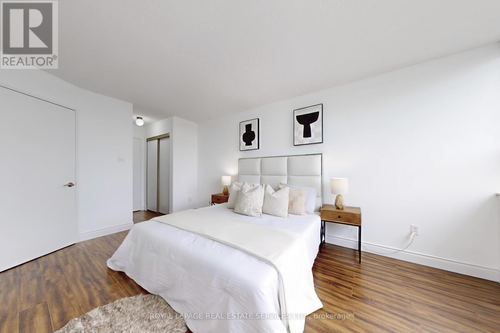1004 - 1300 Islington Avenue, Toronto, Ontario  M9A 5C4 - Photo 21 - W12294237