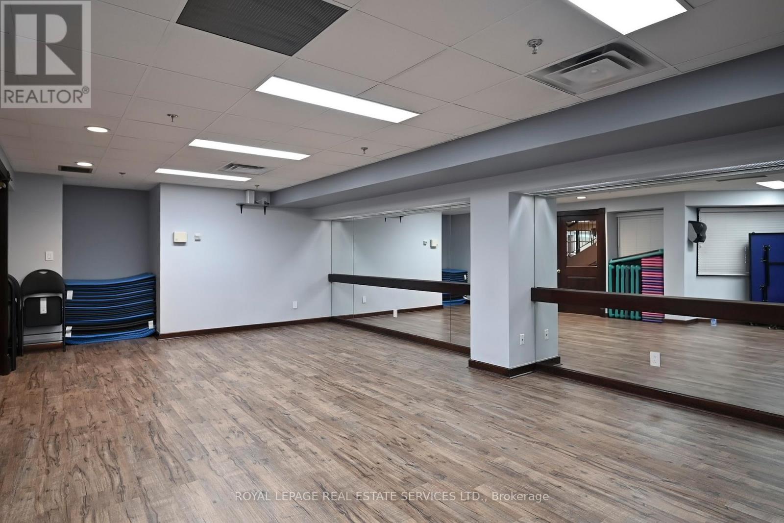 1004 - 1300 Islington Avenue, Toronto, Ontario  M9A 5C4 - Photo 42 - W12294237