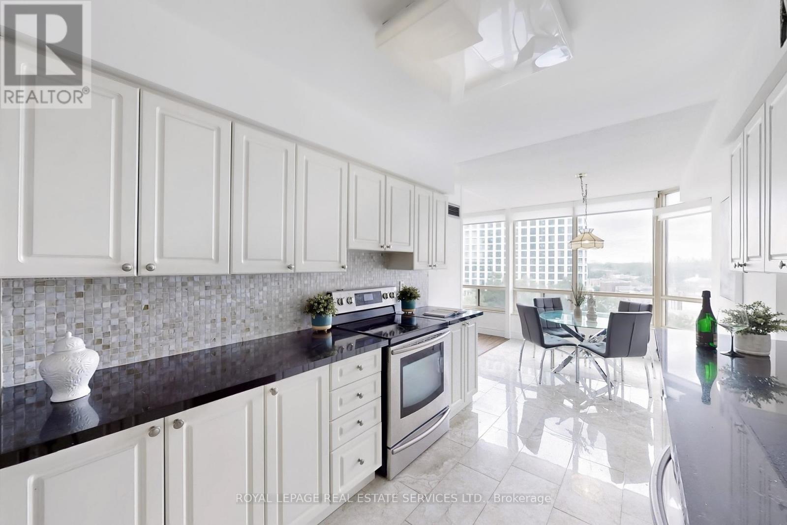 1004 - 1300 Islington Avenue, Toronto, Ontario  M9A 5C4 - Photo 15 - W12294237