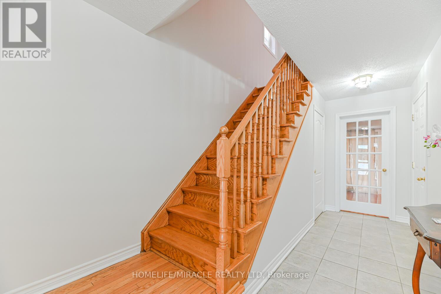 40 Janda Court, Toronto, Ontario  M9W 0A5 - Photo 11 - W12297810