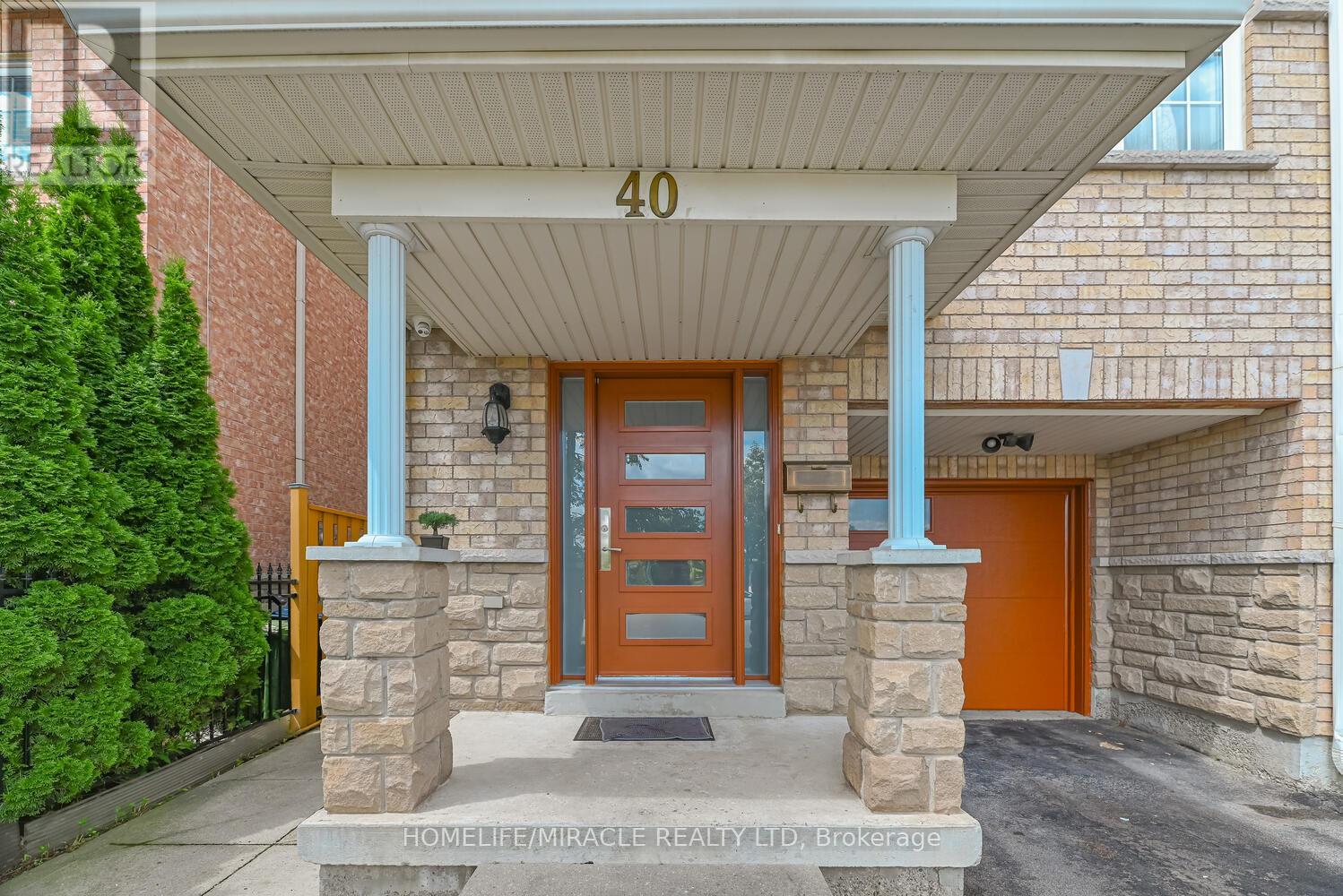 Property at 40 JANDA COURT image 3