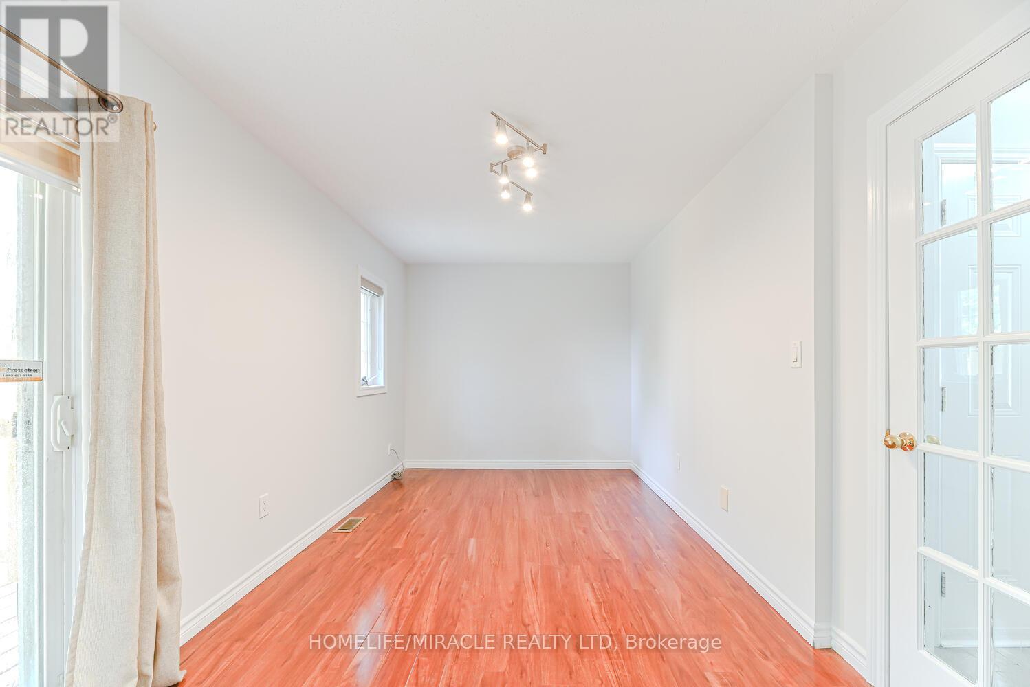 40 Janda Court, Toronto, Ontario  M9W 0A5 - Photo 6 - W12297810