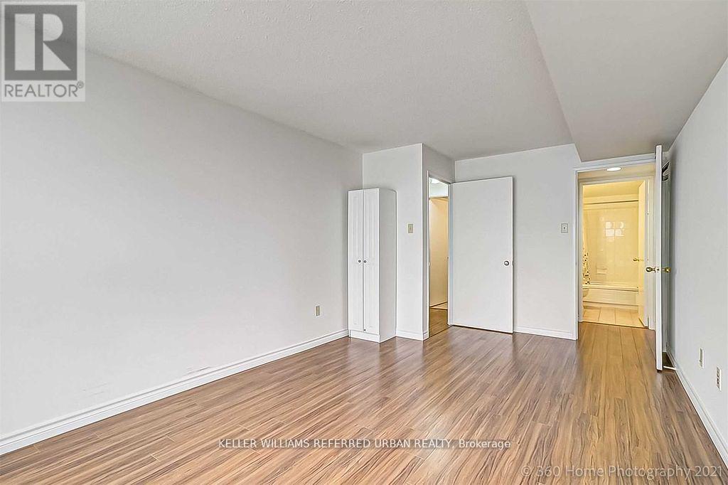 211 - 4185 Shipp Drive, Mississauga, Ontario  L4Z 2Y8 - Photo 4 - W12297848