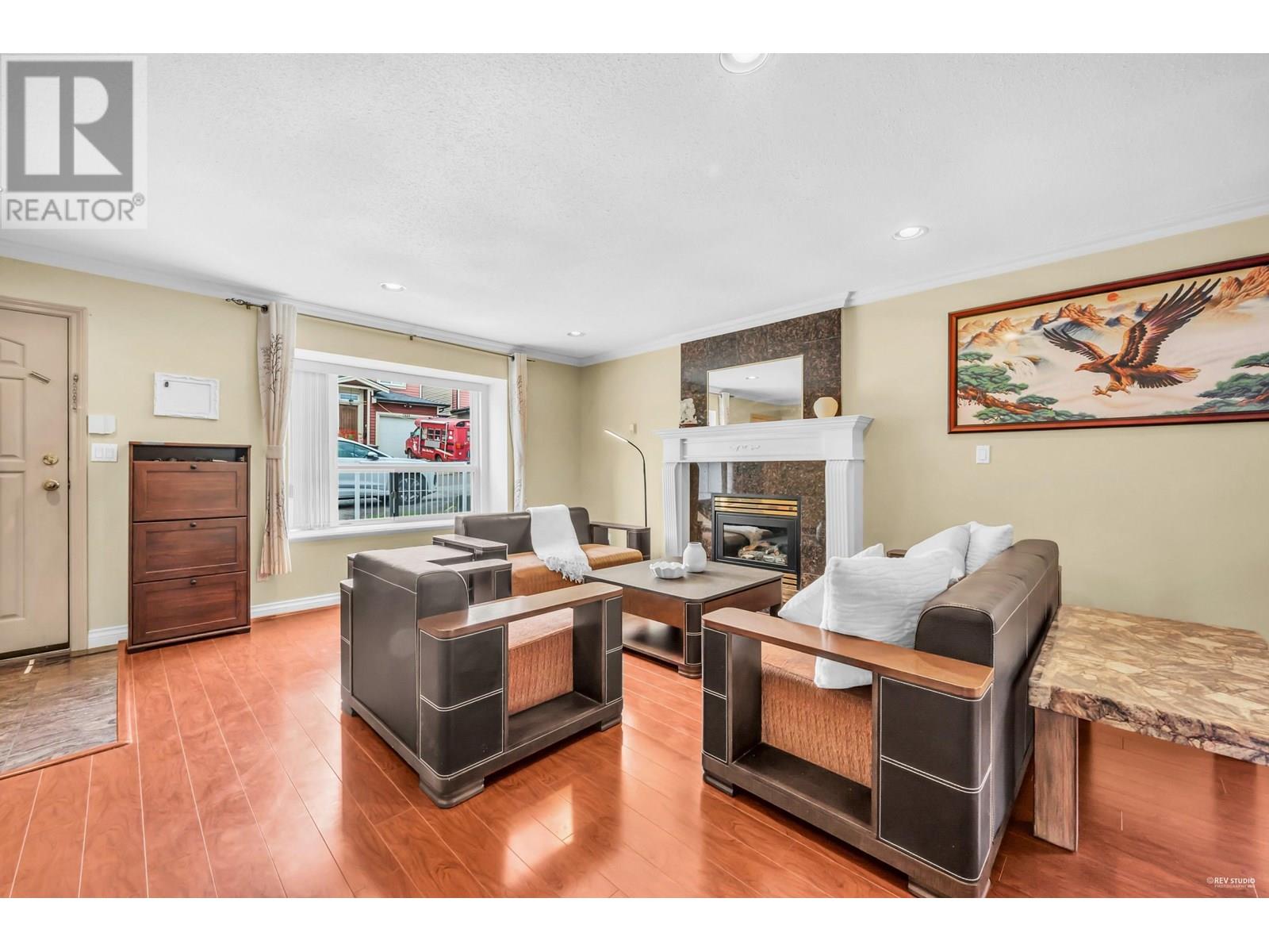 7222 16th Avenue, Burnaby, British Columbia  V3N 1N5 - Photo 3 - R3028831