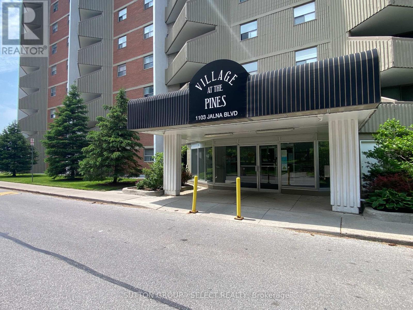 406 - 1103 Jalna Boulevard, London South, Ontario  N6E 2W8 - Photo 2 - X12297887
