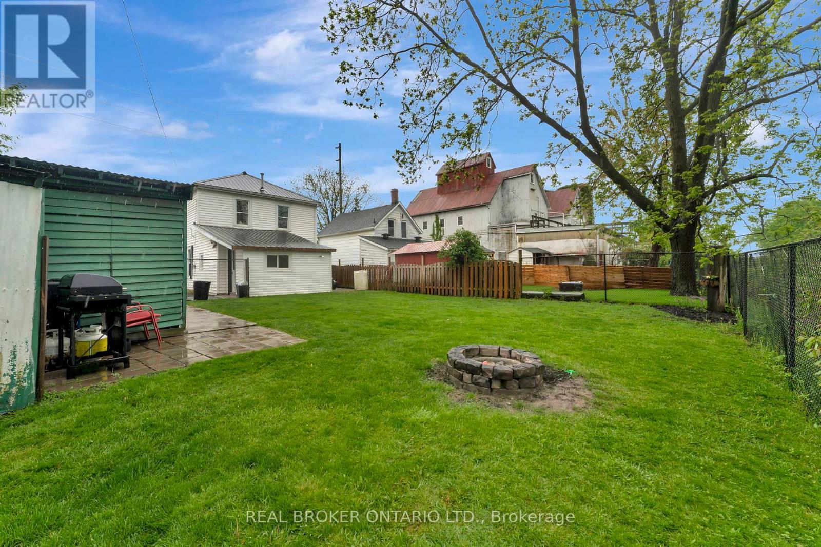 16 John Street, Haldimand, Ontario  N0A 1H0 - Photo 30 - X12297853