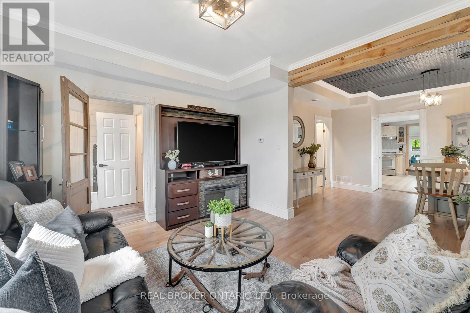 16 John Street, Haldimand, Ontario  N0A 1H0 - Photo 8 - X12297853