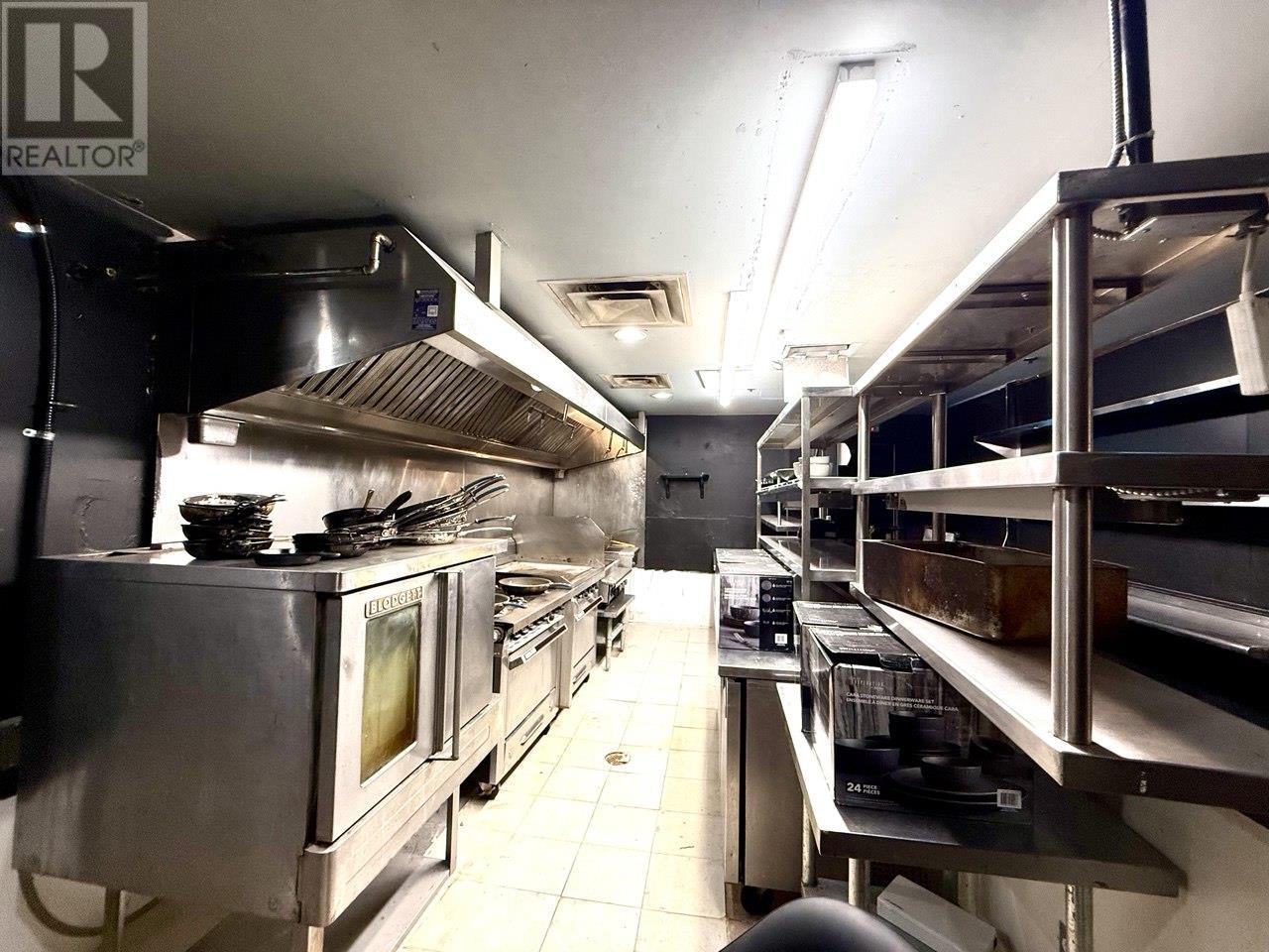 2099 Lougheed Highway, Port Coquitlam, British Columbia  V3B 1A8 - Photo 3 - C8070893