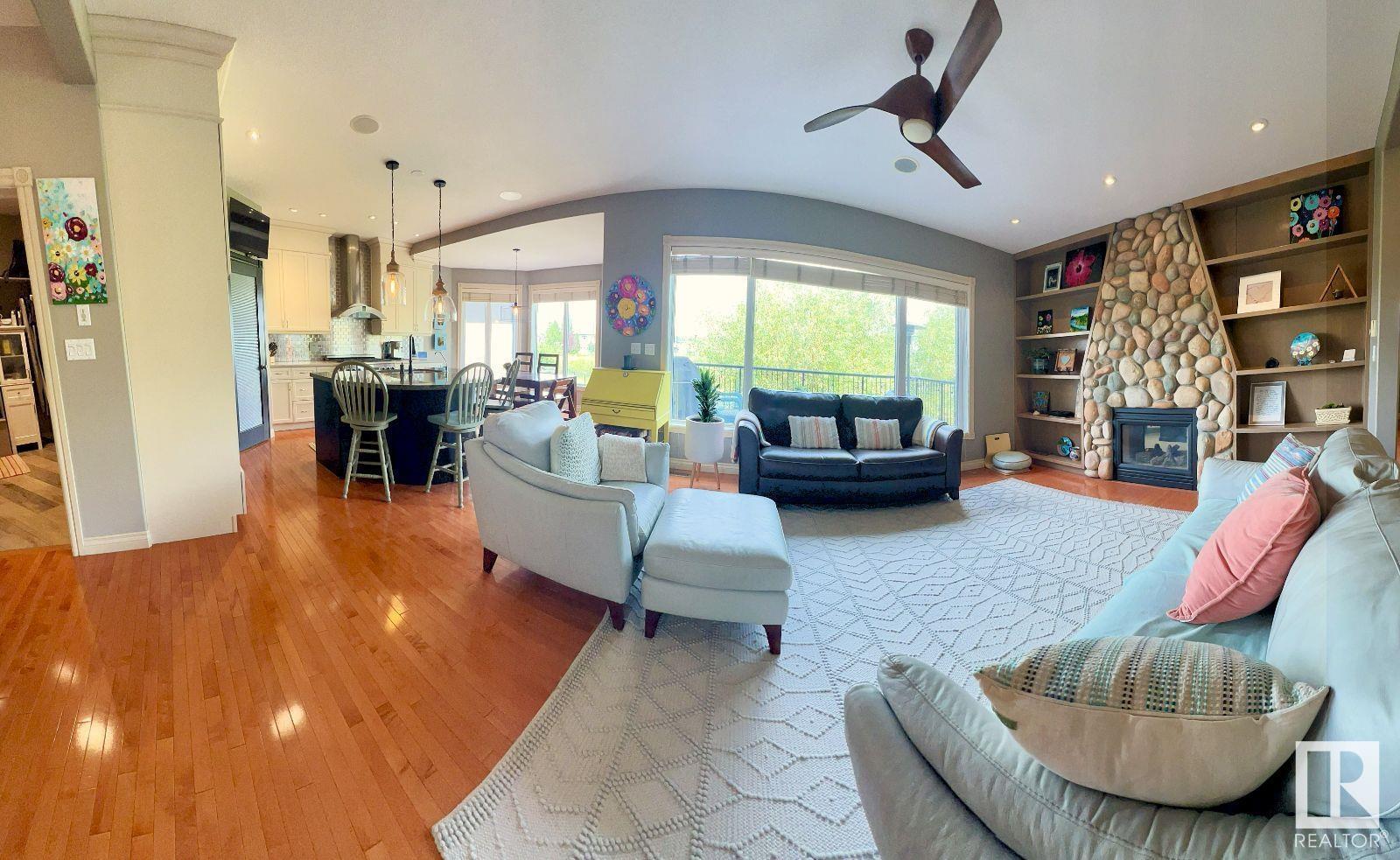 Property at 6004 32 AV image 3