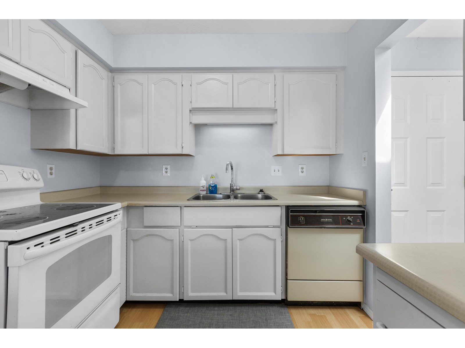 Property at 307 2425 CHURCH STREET image 3