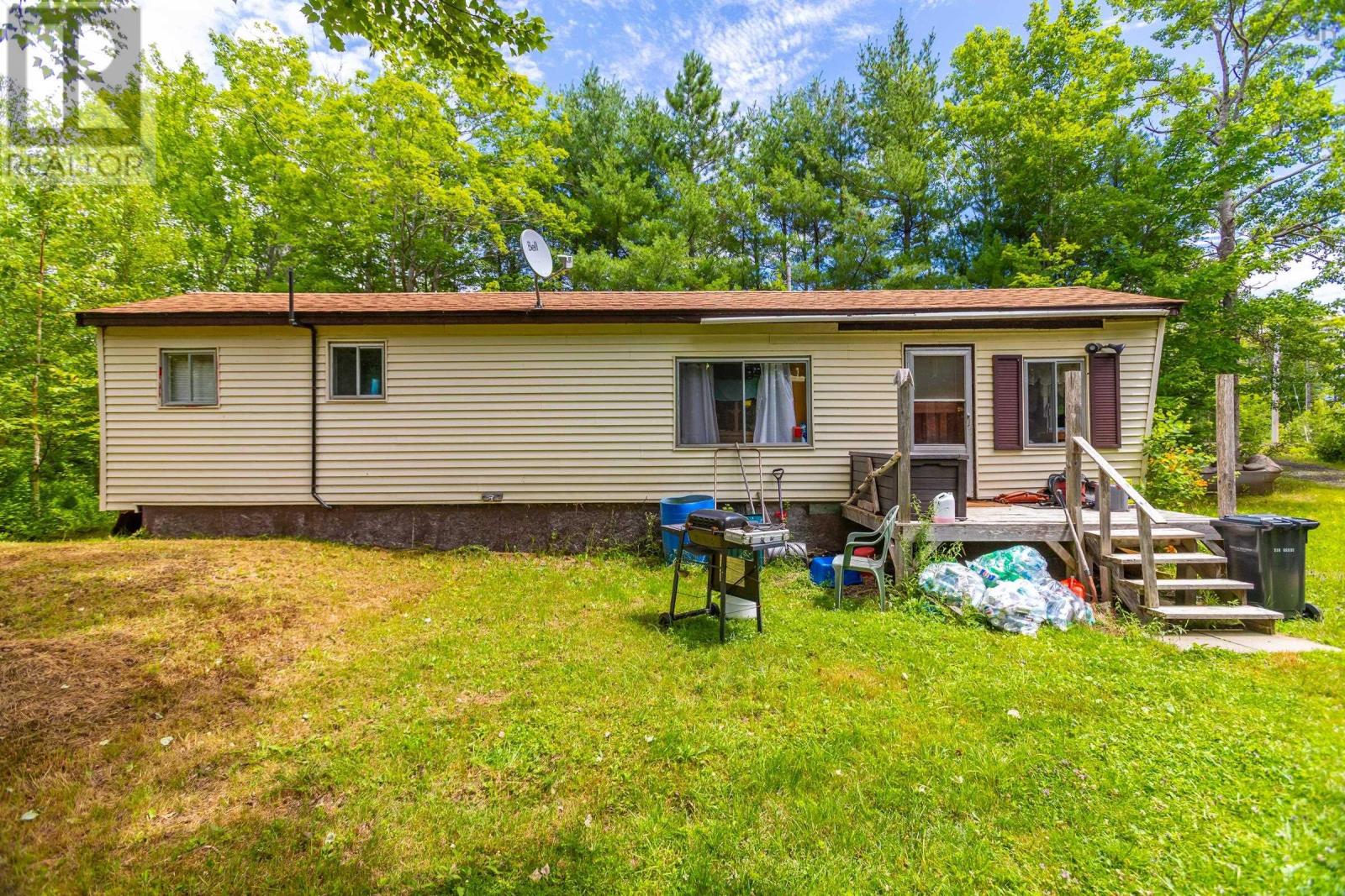 6471 Highway 8, Graywood, Nova Scotia  B0S 1A0 - Photo 2 - 202518247