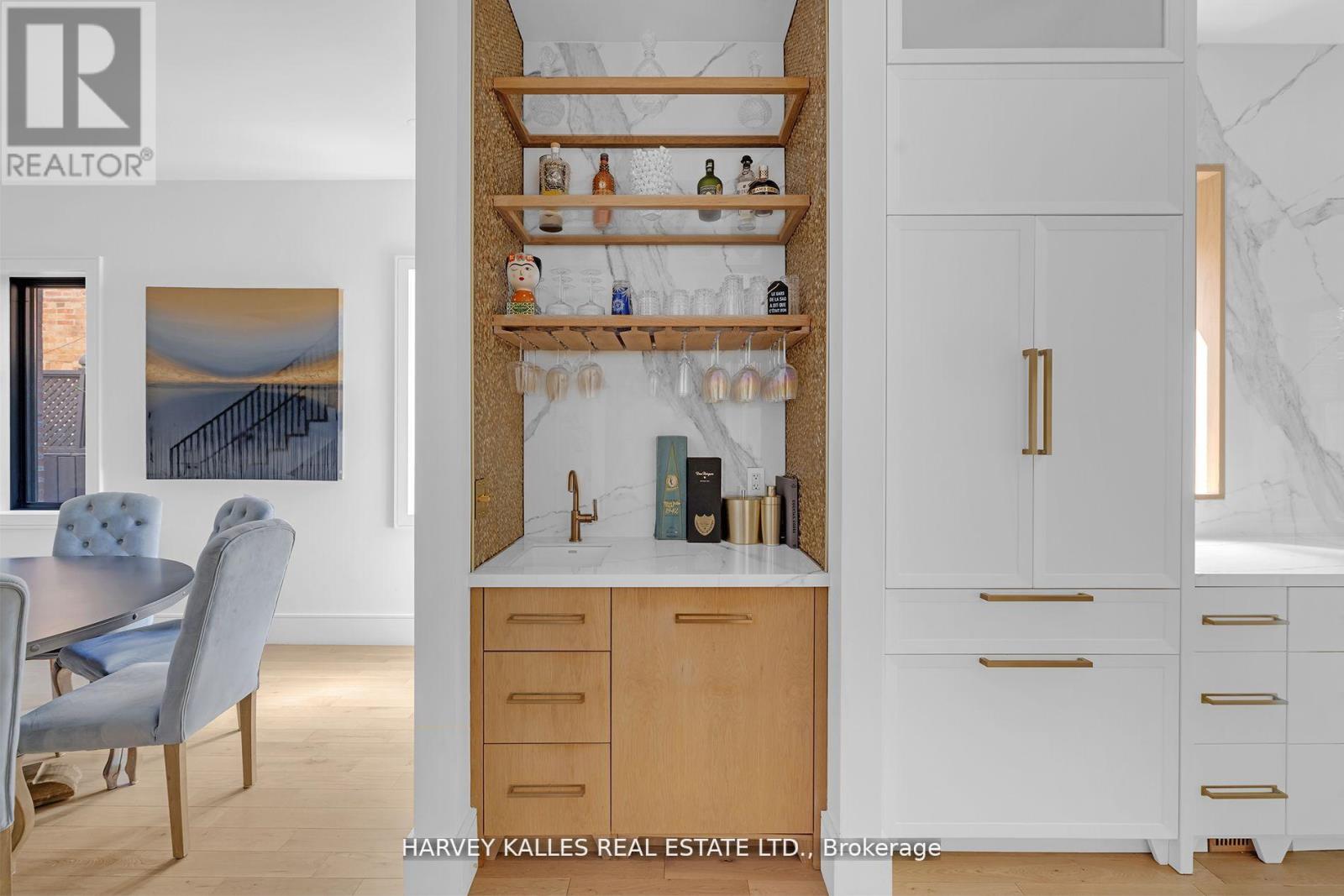 274 Carlton Street, Toronto (Cabbagetown-South St. James Town), Ontario  M5A 2L5 - Photo 10 - C12297954