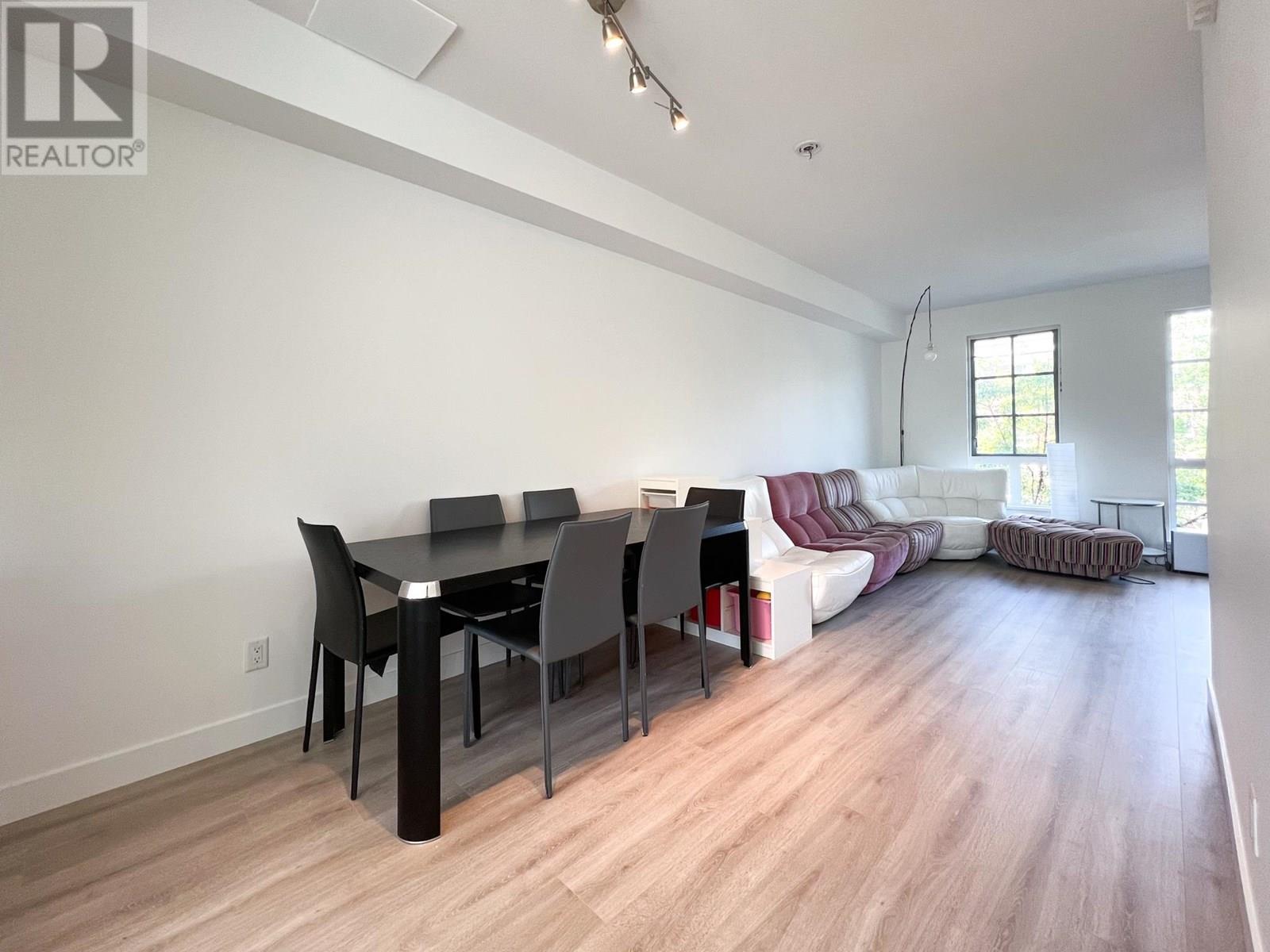 105 548 Foster Avenue, Coquitlam, British Columbia  V3J 0E2 - Photo 17 - R3027638