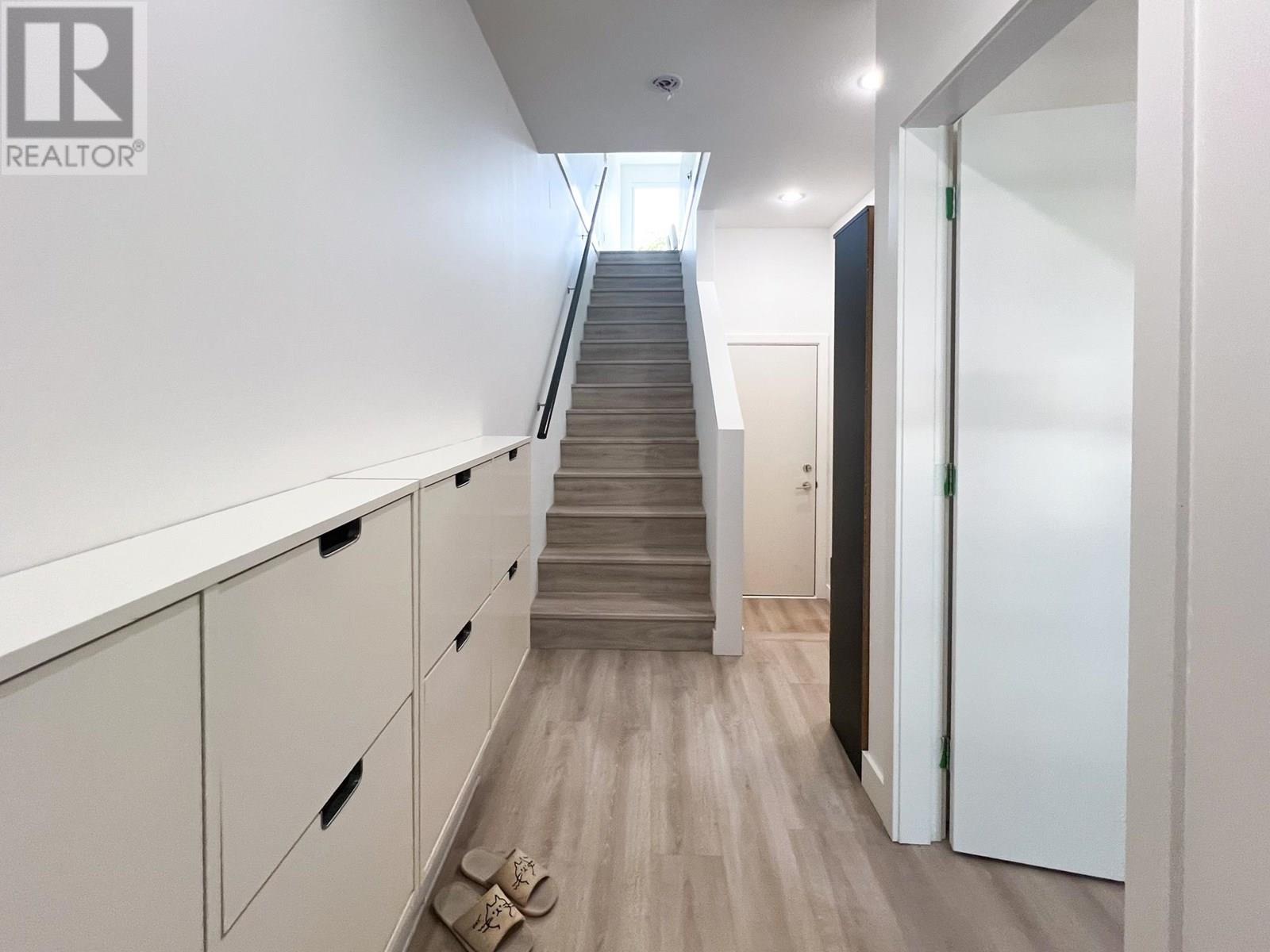 105 548 Foster Avenue, Coquitlam, British Columbia  V3J 0E2 - Photo 28 - R3027638