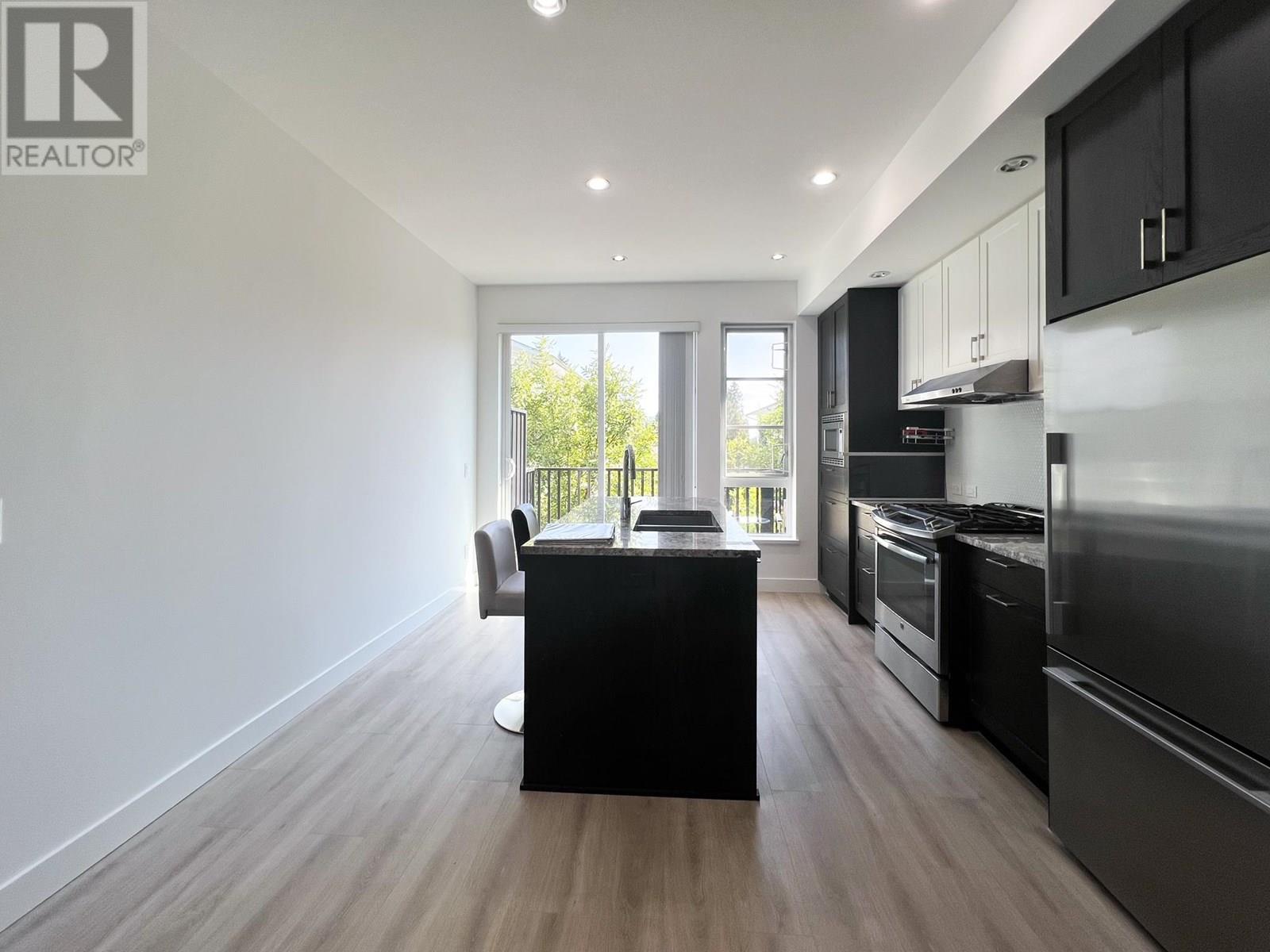 105 548 Foster Avenue, Coquitlam, British Columbia  V3J 0E2 - Photo 22 - R3027638