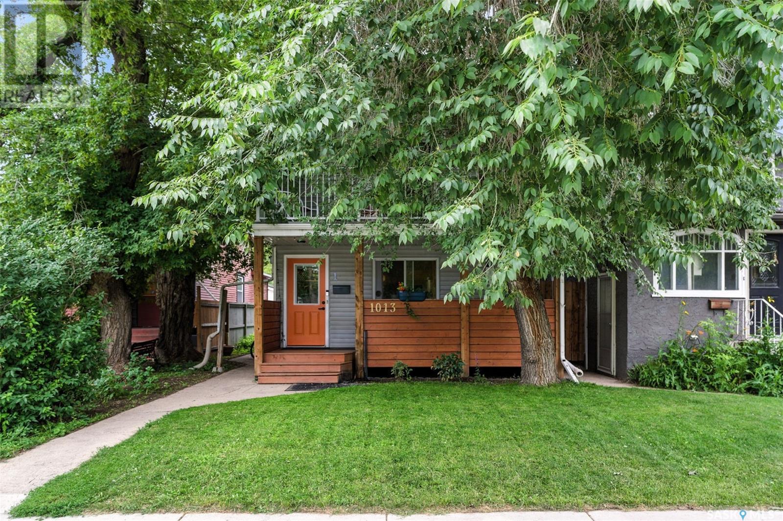 Property at 1 1013 Victoria AVENUE image 2