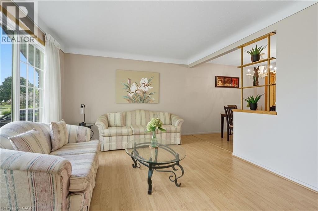 16 Glendale Drive, Welland, Ontario  L3C 4Y6 - Photo 5 - 40746479