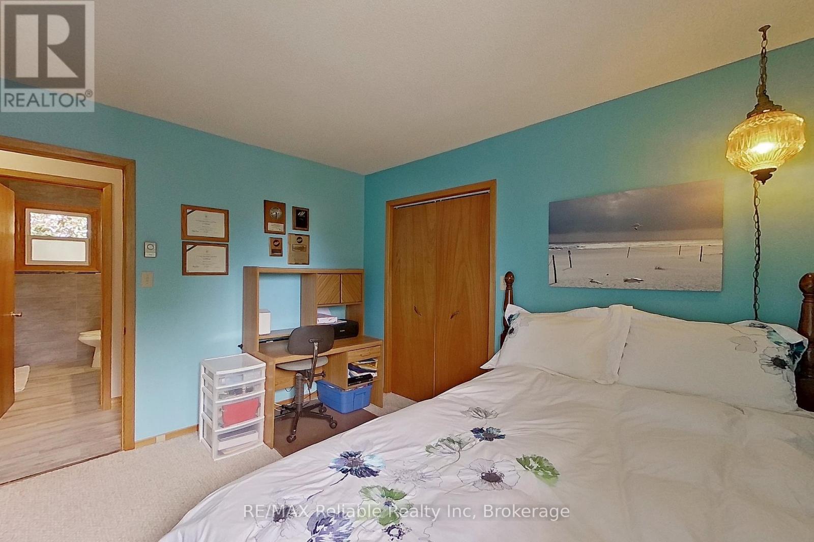 25 Jordan Drive, North Huron, Ontario  N0G 1E0 - Photo 18 - X12298050