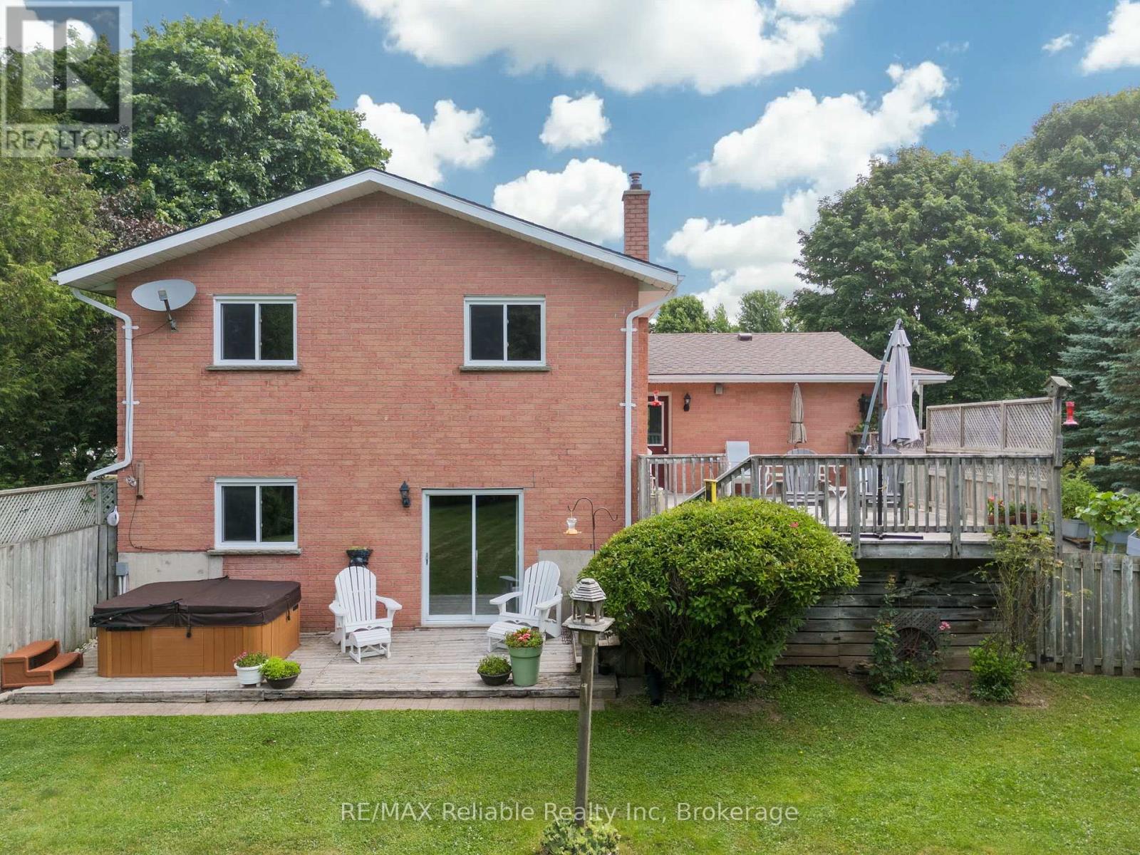 25 Jordan Drive, North Huron, Ontario  N0G 1E0 - Photo 36 - X12298050