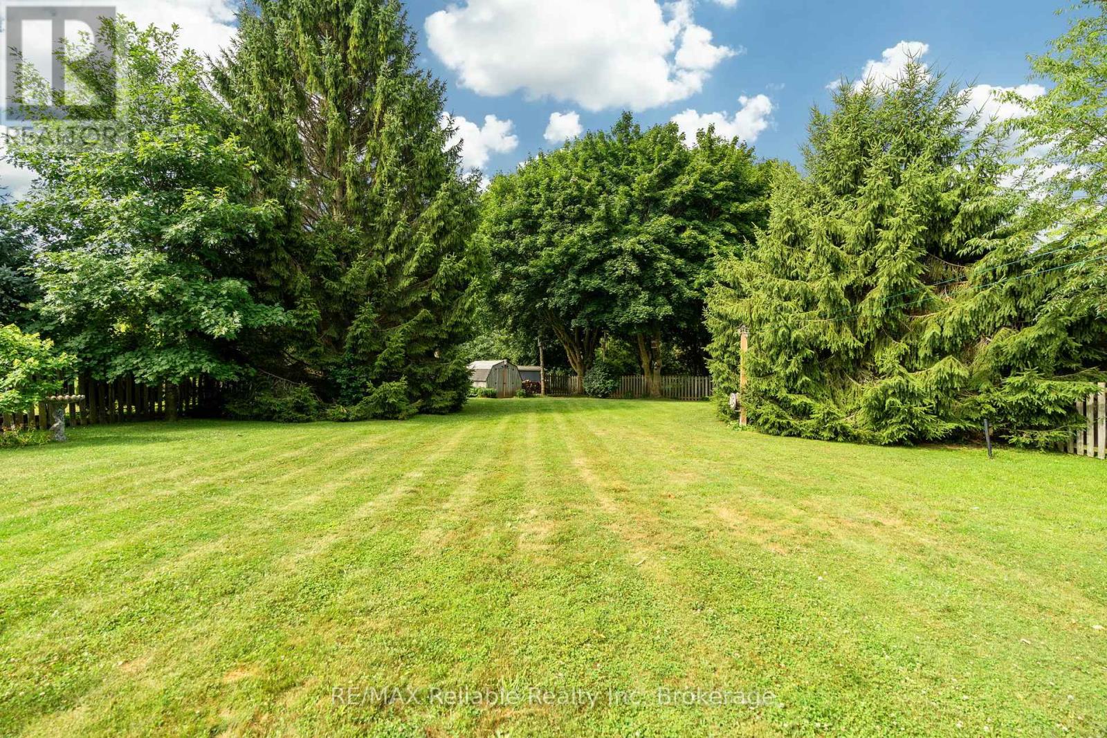 25 Jordan Drive, North Huron, Ontario  N0G 1E0 - Photo 41 - X12298050