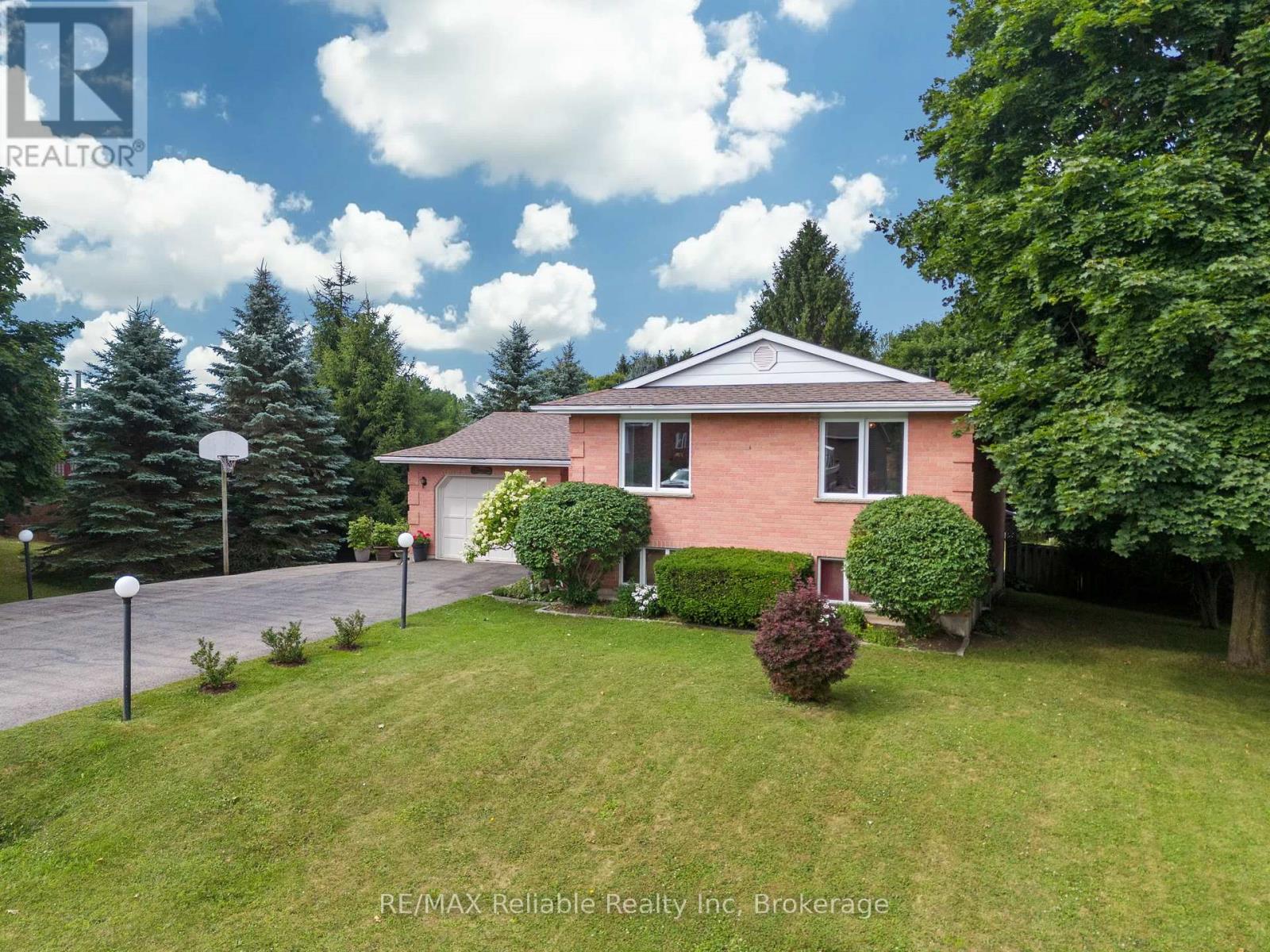 25 Jordan Drive, North Huron, Ontario  N0G 1E0 - Photo 45 - X12298050
