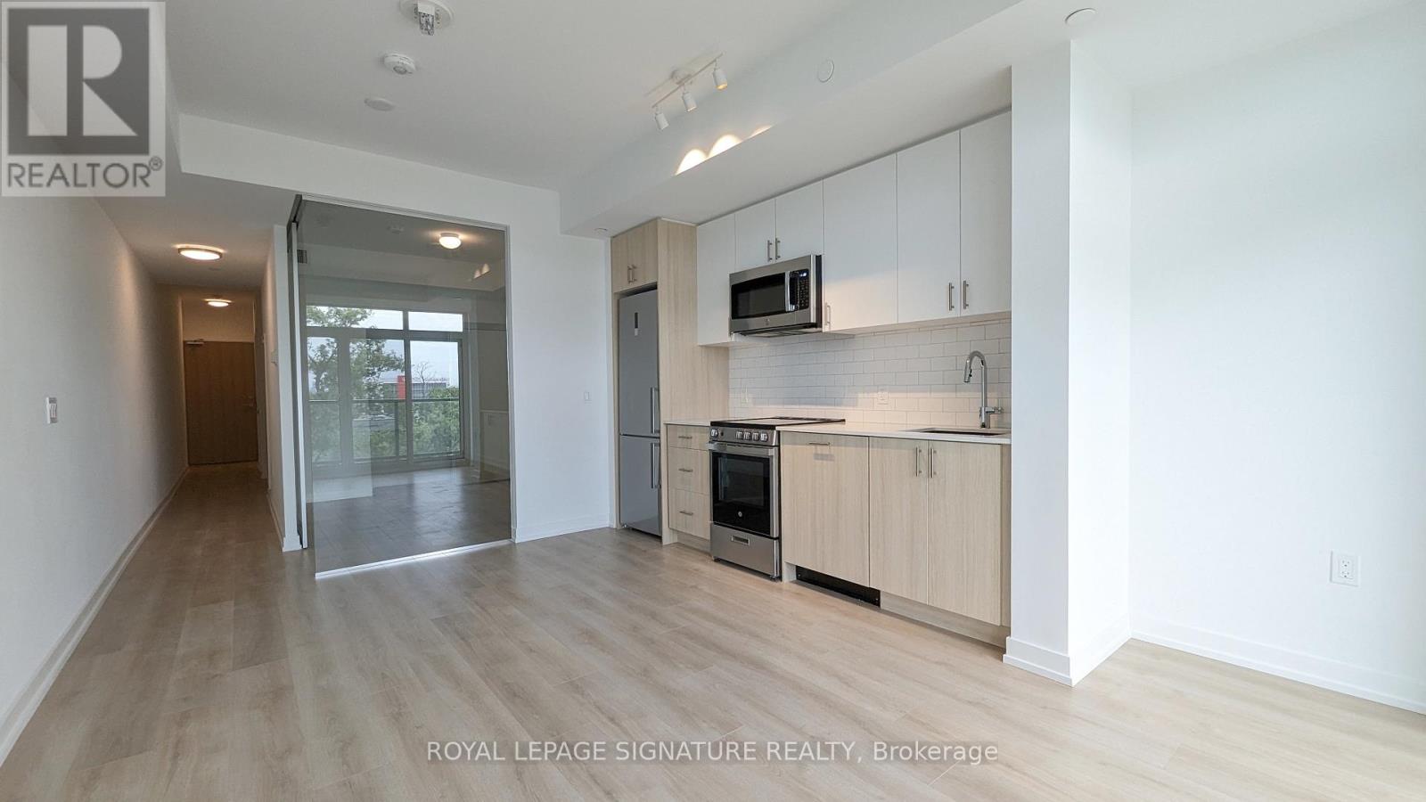 417 - 1195 The Queensway W, Toronto, Ontario  M8Z 1R6 - Photo 3 - W12297896