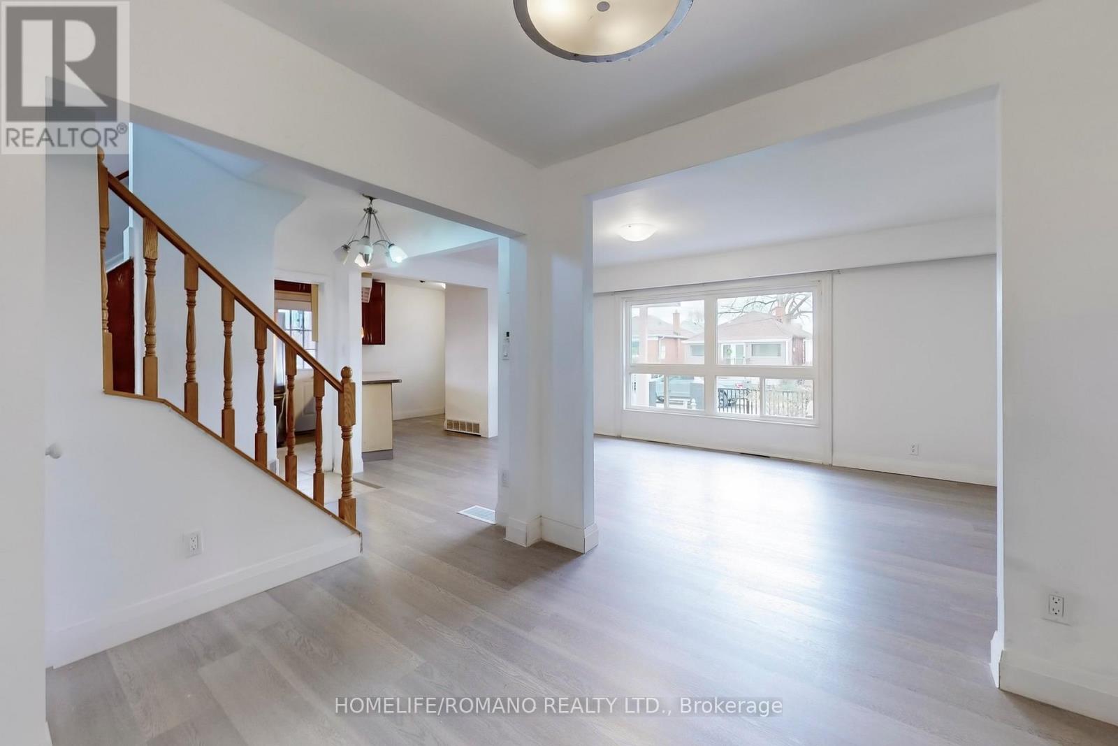 66 Mahoney Avenue, Toronto, Ontario  M6M 2H4 - Photo 14 - W12297937