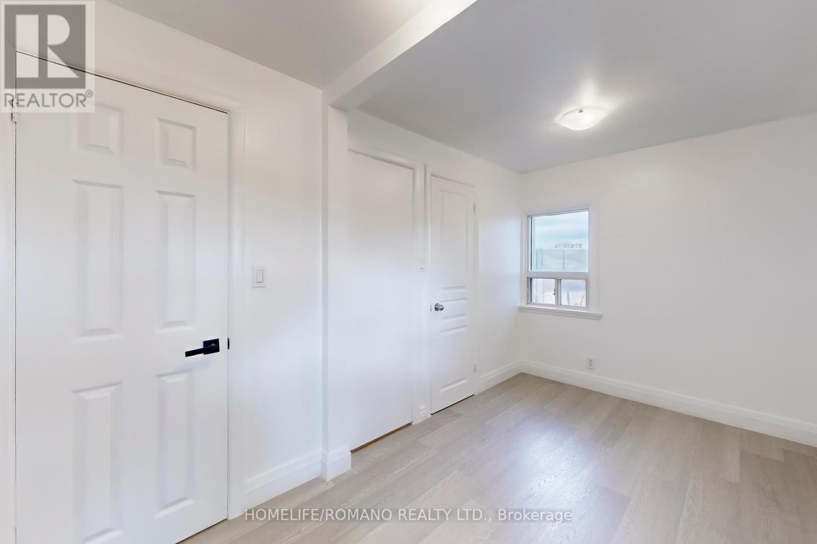 66 Mahoney Avenue, Toronto, Ontario  M6M 2H4 - Photo 19 - W12297937