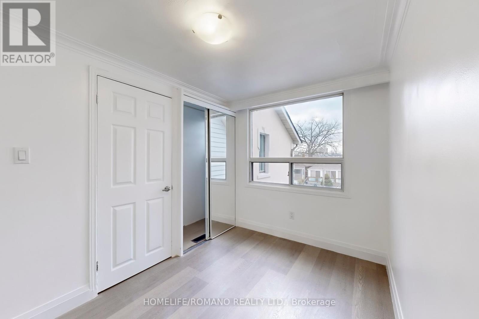 66 Mahoney Avenue, Toronto, Ontario  M6M 2H4 - Photo 26 - W12297937