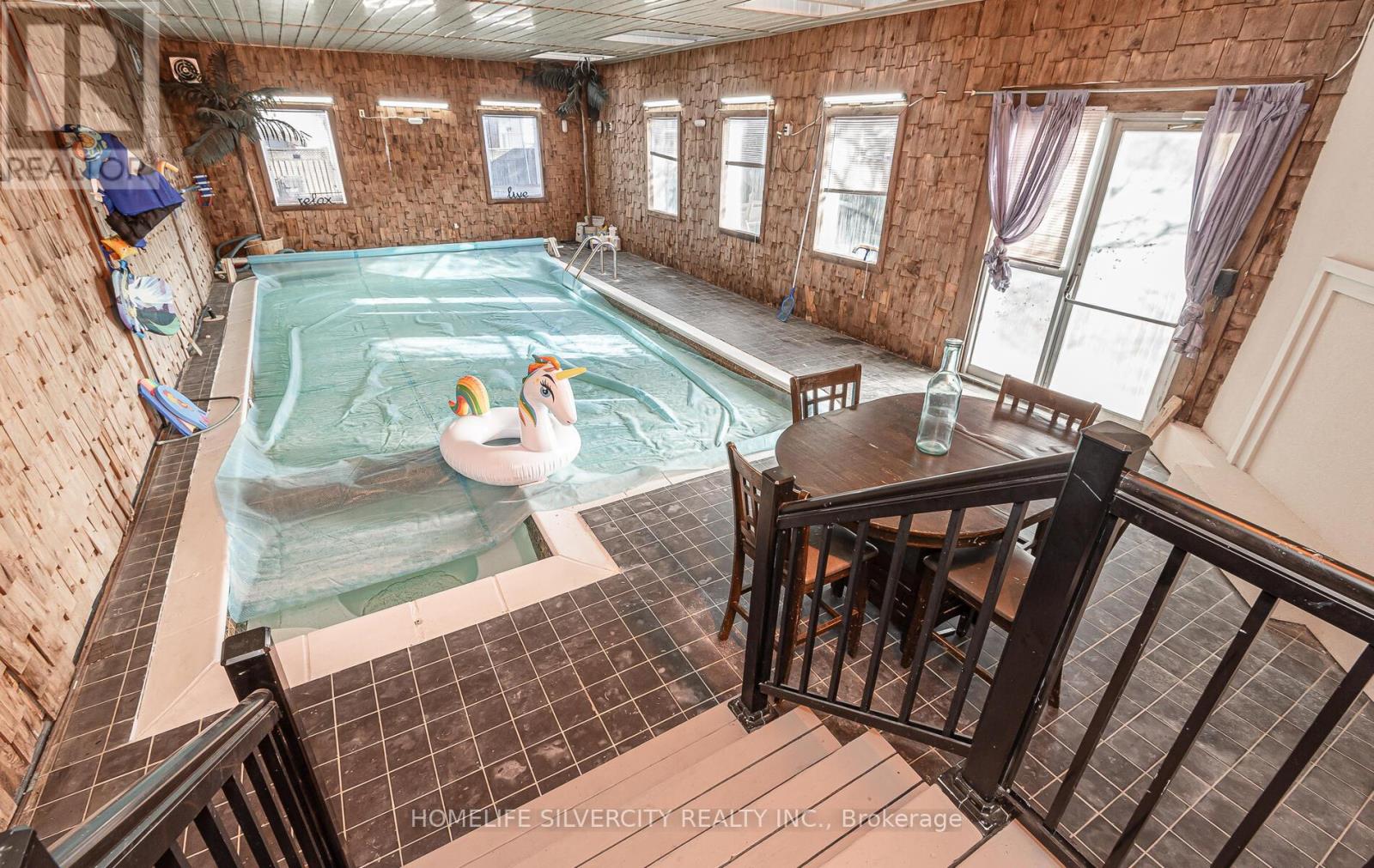 32 Sledman Street, Mississauga, Ontario  L4T 1K5 - Photo 13 - W12297958